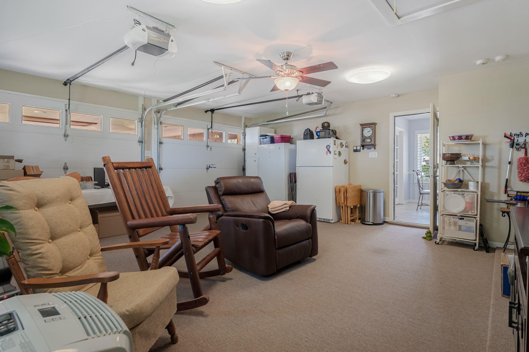 275 Saegert Rd, Paige, TX 78659