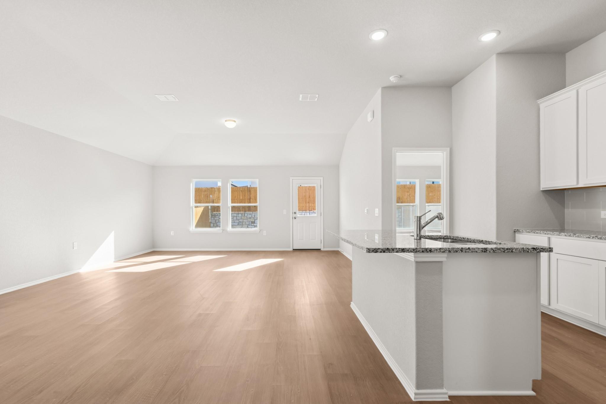 9205 Furman Dr, Austin, TX 78747