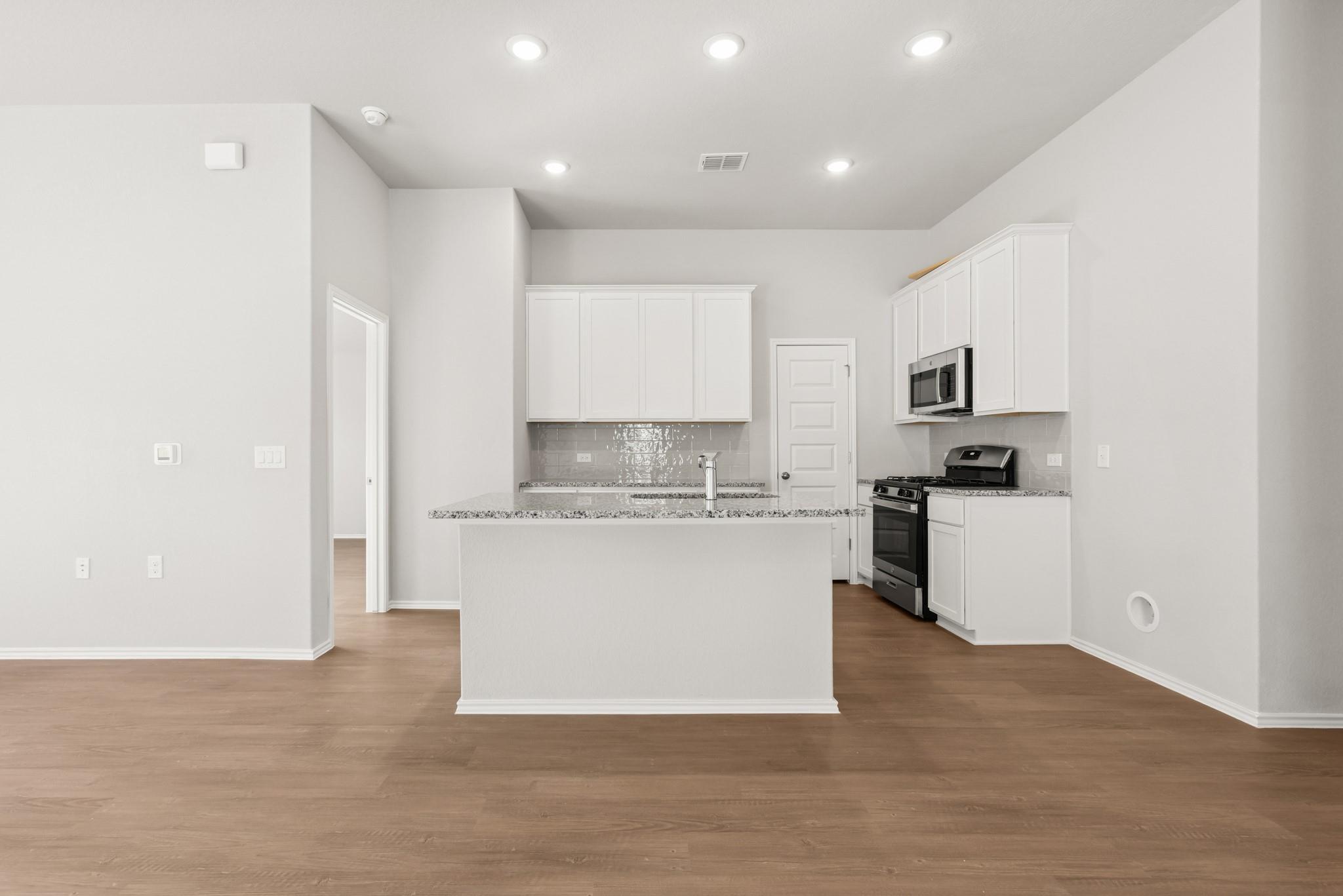 9205 Furman Dr, Austin, TX 78747