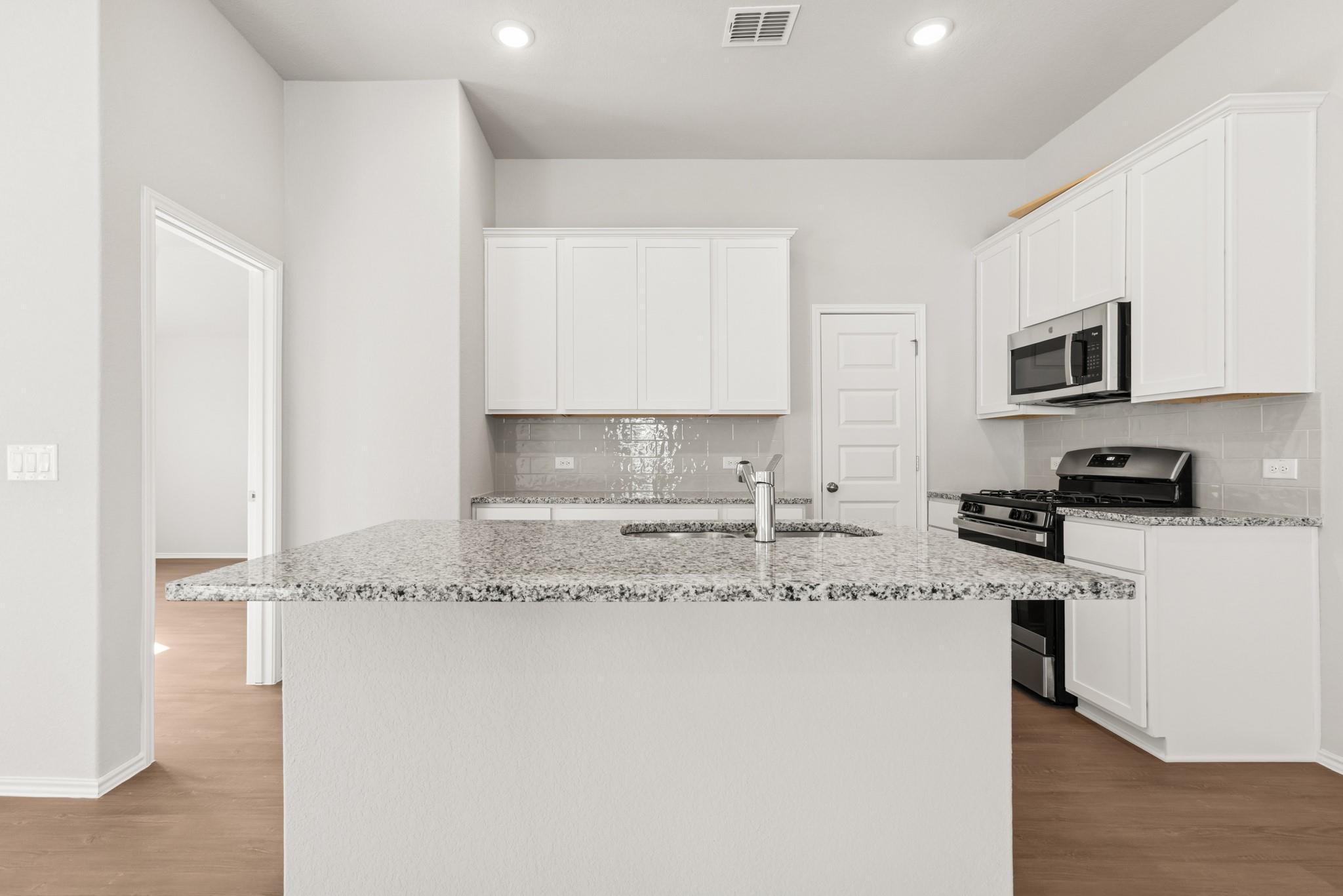 9205 Furman Dr, Austin, TX 78747