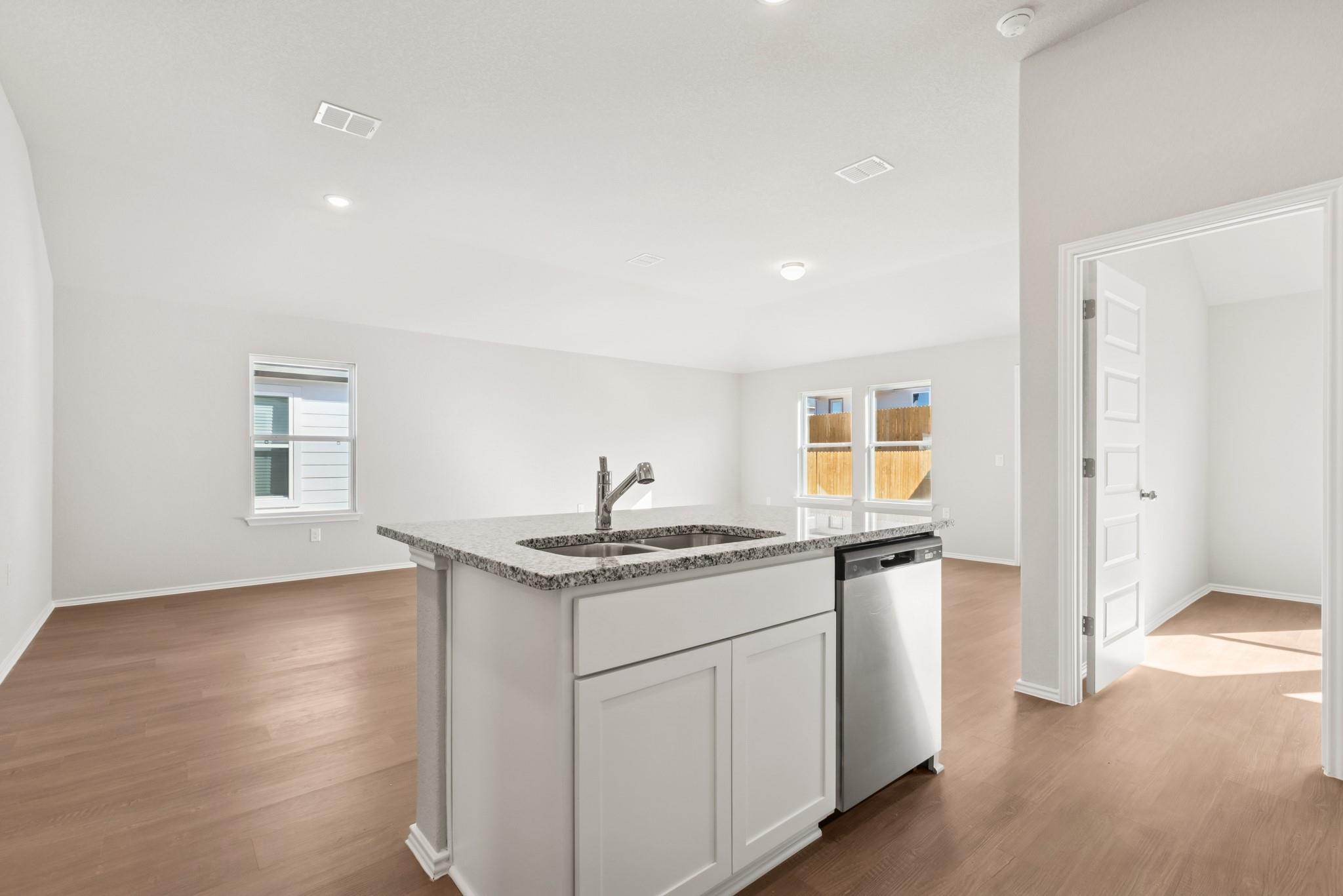 9205 Furman Dr, Austin, TX 78747