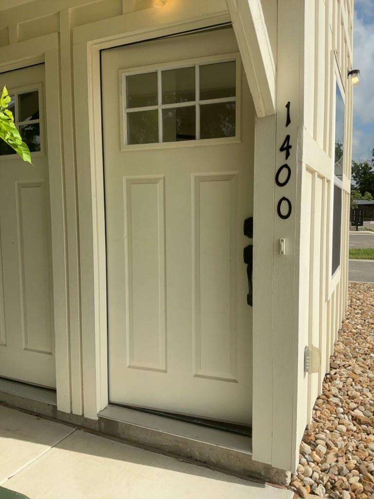 2002 W 2nd St # 1400, Taylor, TX 76574