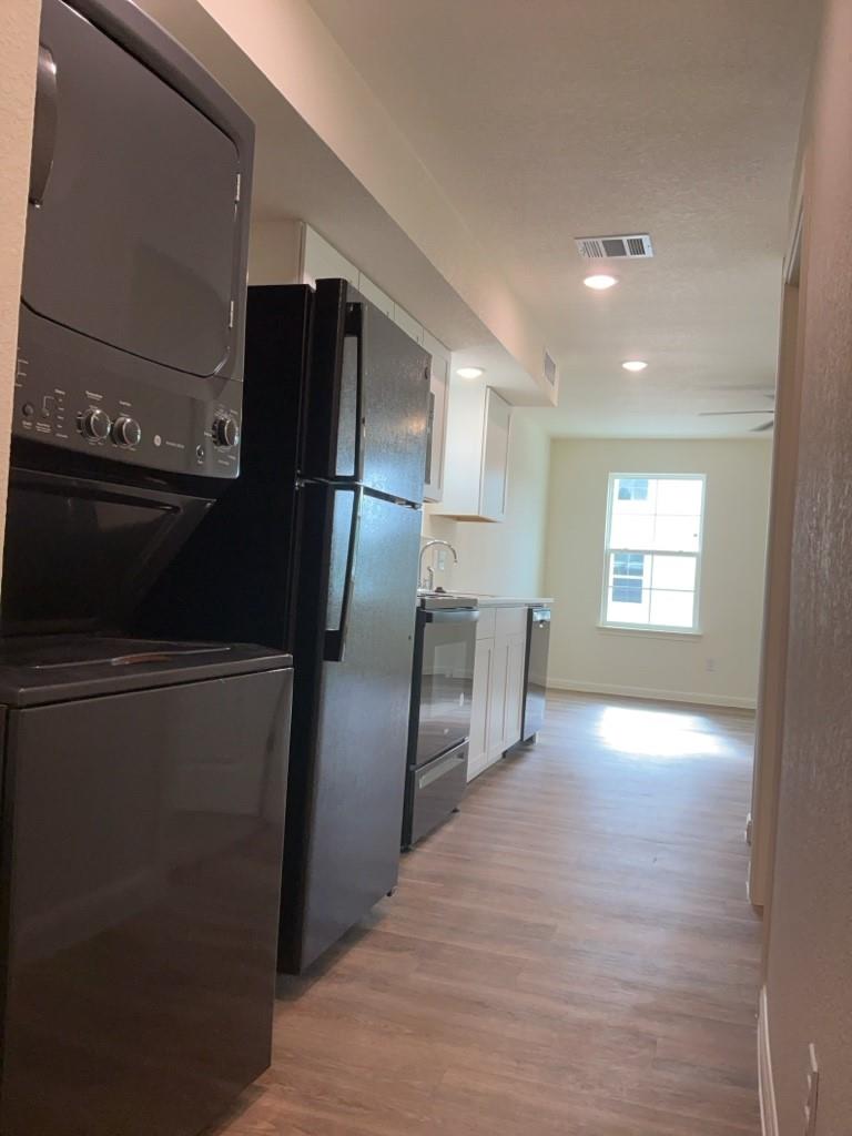 2002 W 2nd St # 1400, Taylor, TX 76574