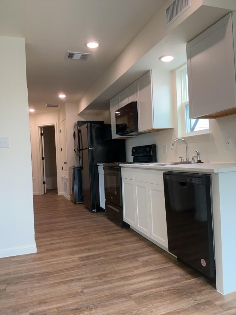 2002 W 2nd St # 1400, Taylor, TX 76574