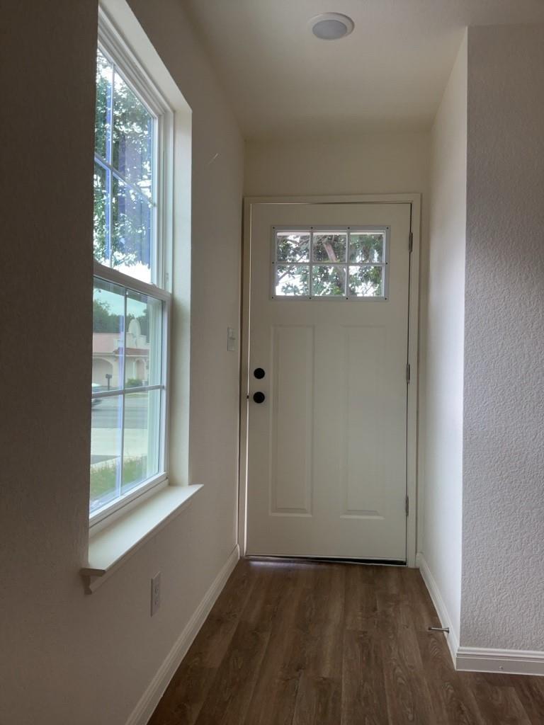 2002 W 2nd St # 1400, Taylor, TX 76574