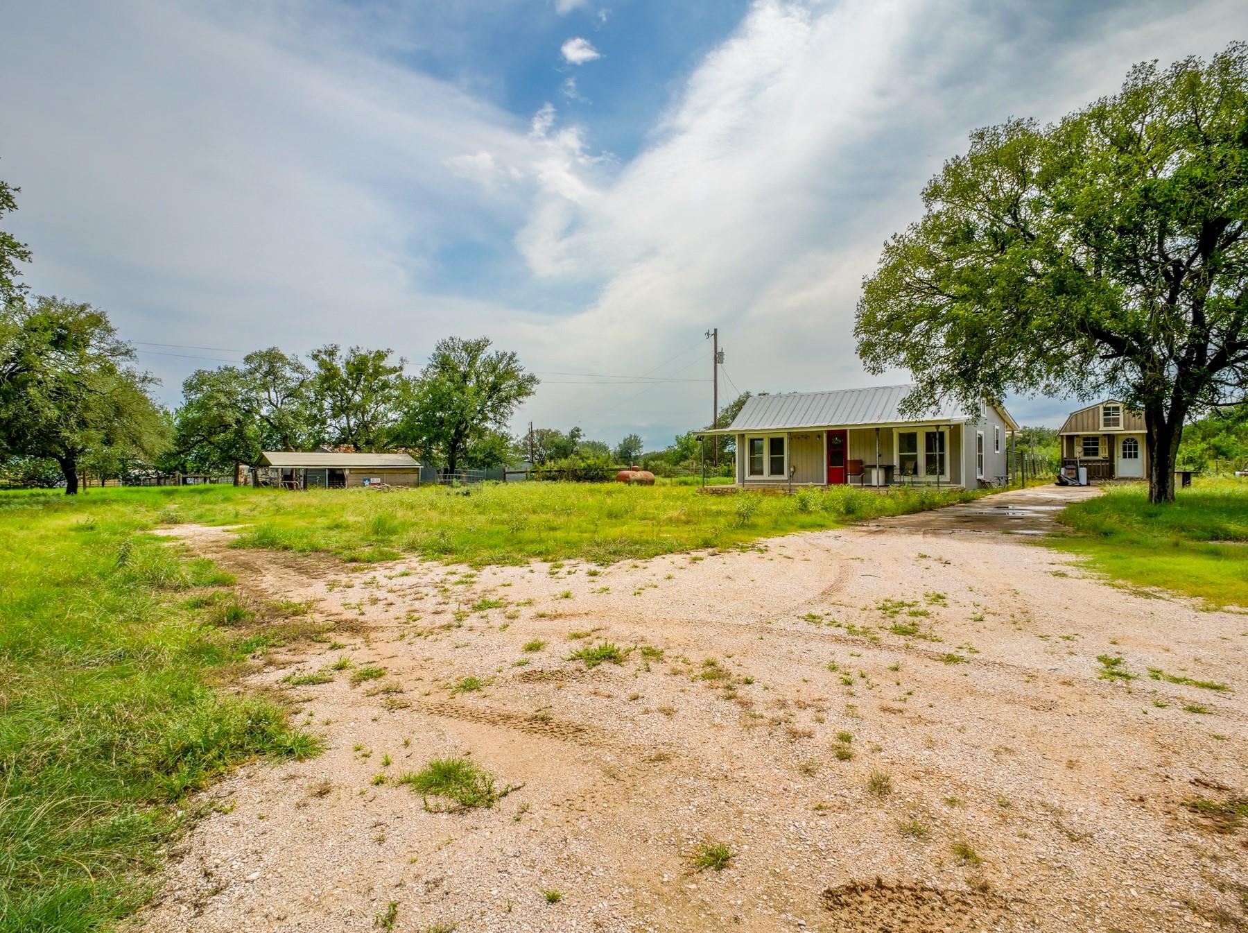 505 Holiday Dr, Burnet, TX 78611