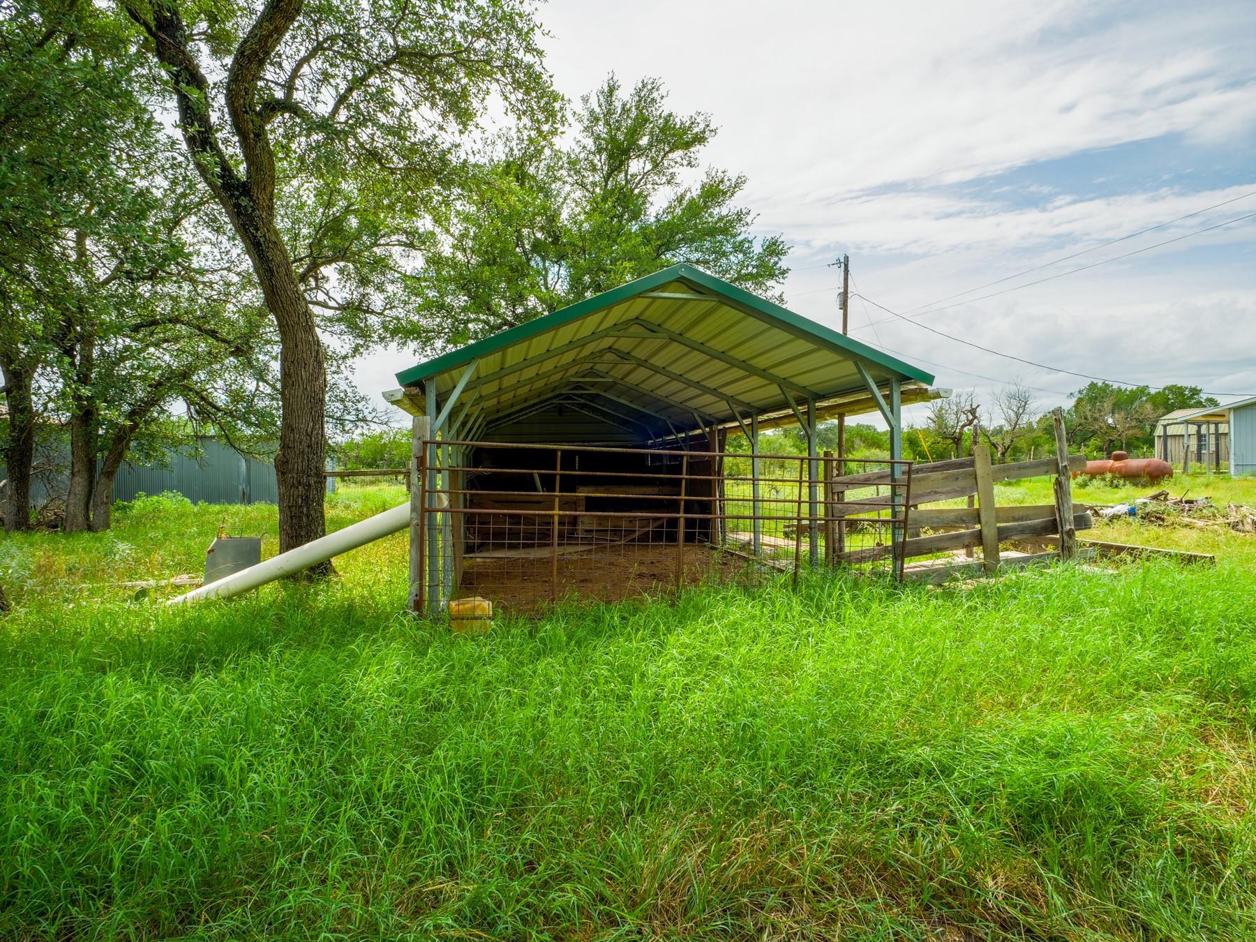 505 Holiday Dr, Burnet, TX 78611