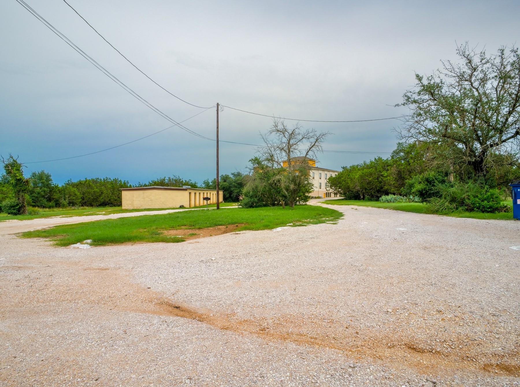 505 Holiday Dr, Burnet, TX 78611