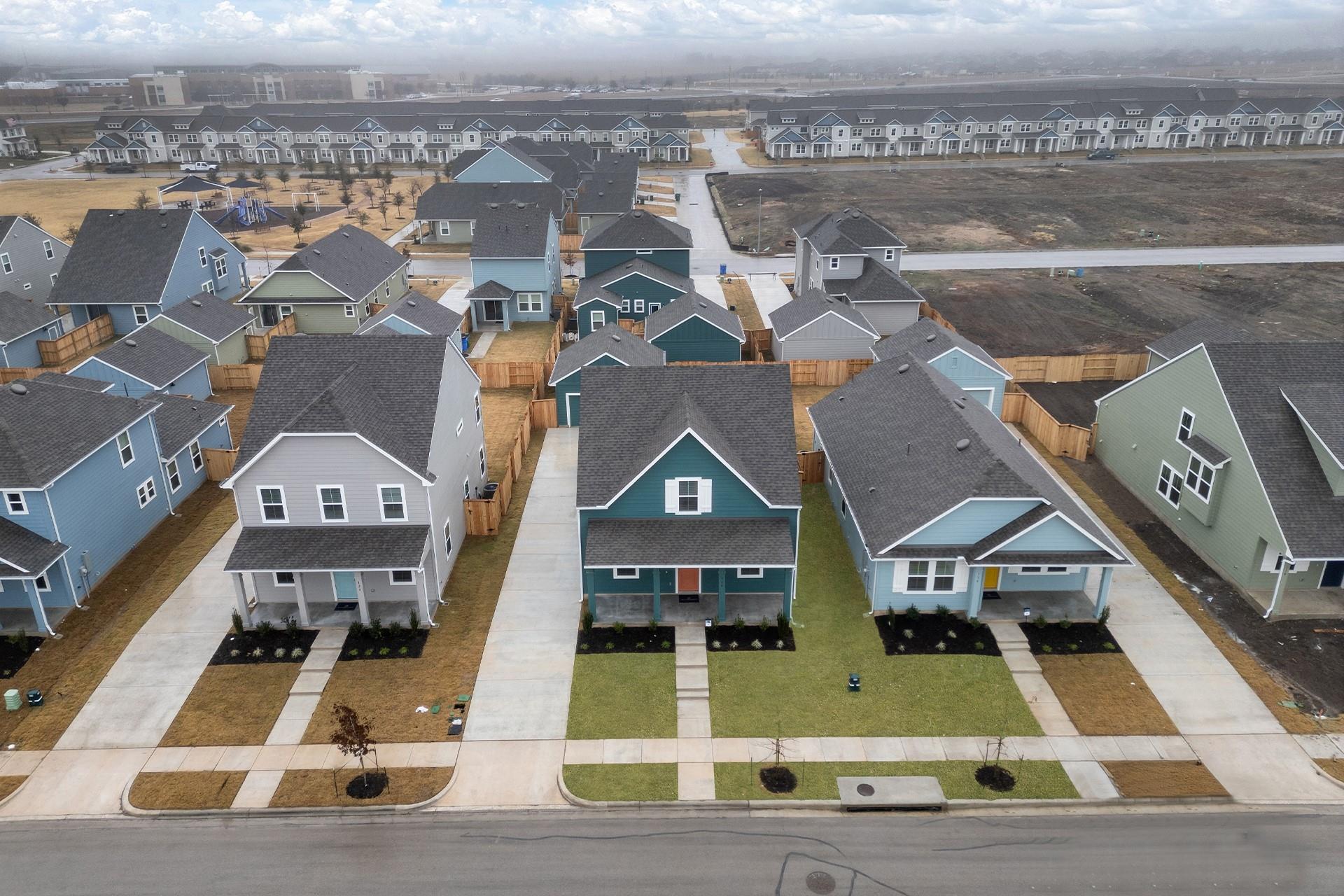 105 Elm Branch Trl, Taylor, TX 76574