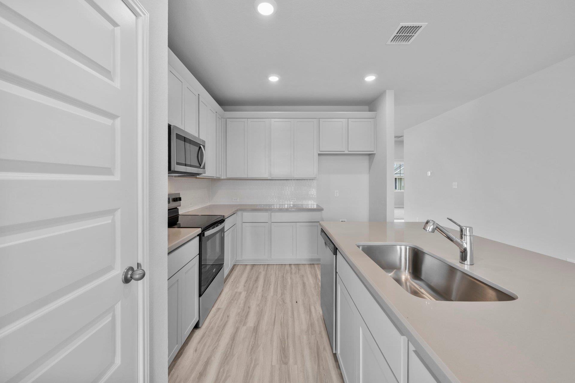 107 Elm Branch Trl, Taylor, TX 76574