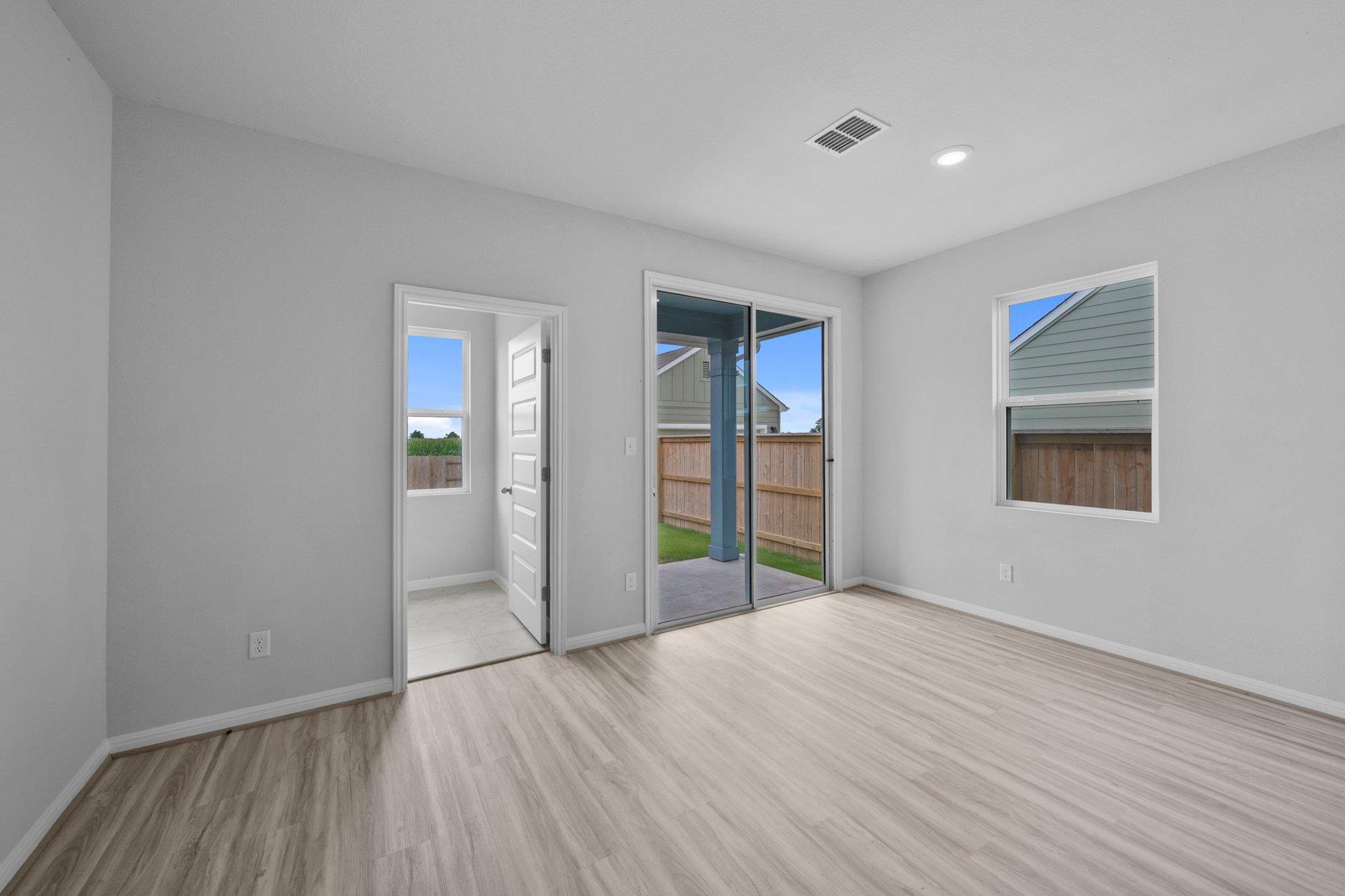 107 Elm Branch Trl, Taylor, TX 76574