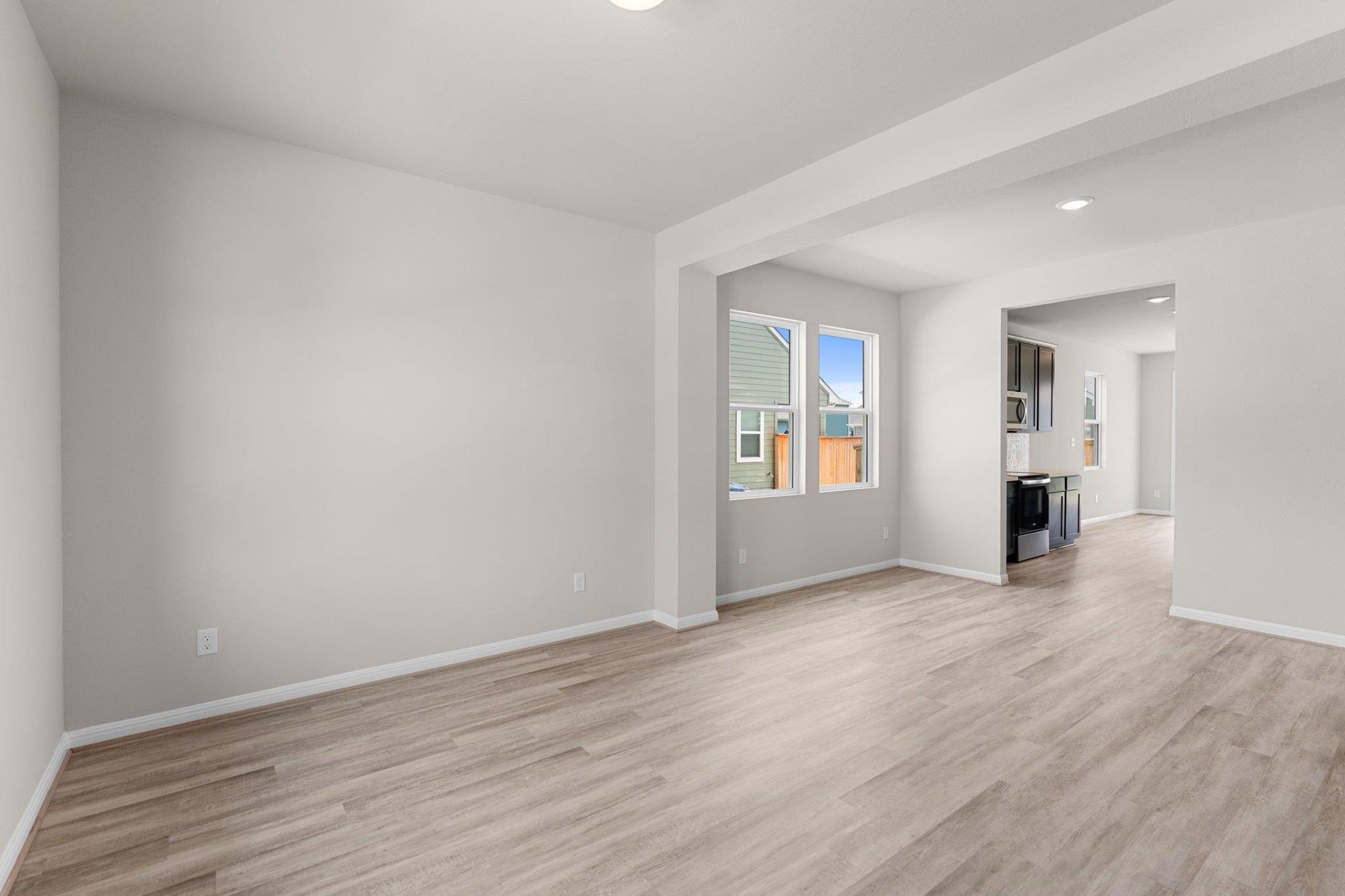 112 Elm Branch Trl, Taylor, TX 76574