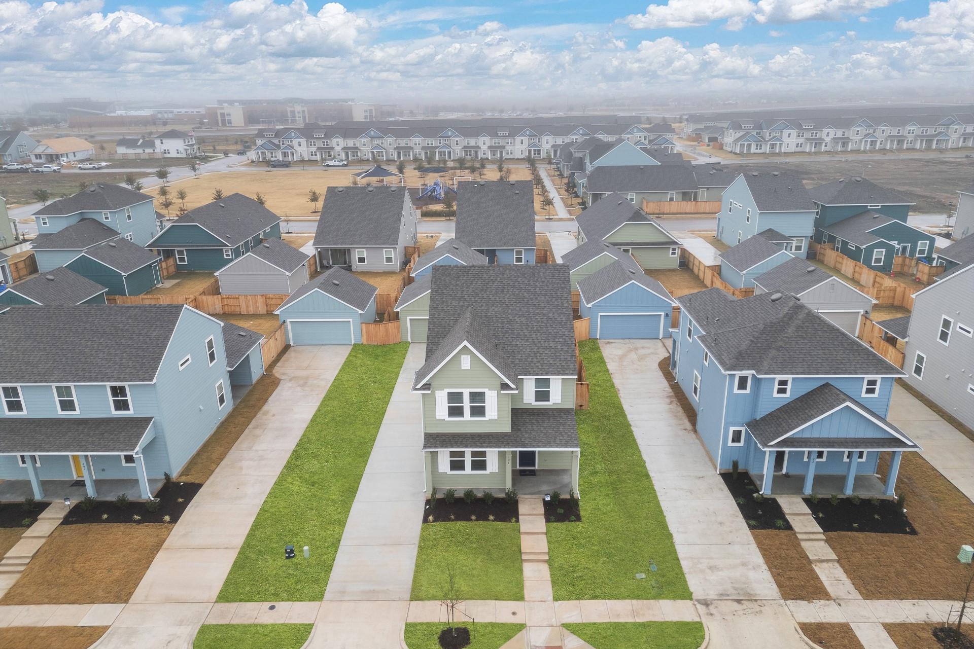 112 Elm Branch Trl, Taylor, TX 76574