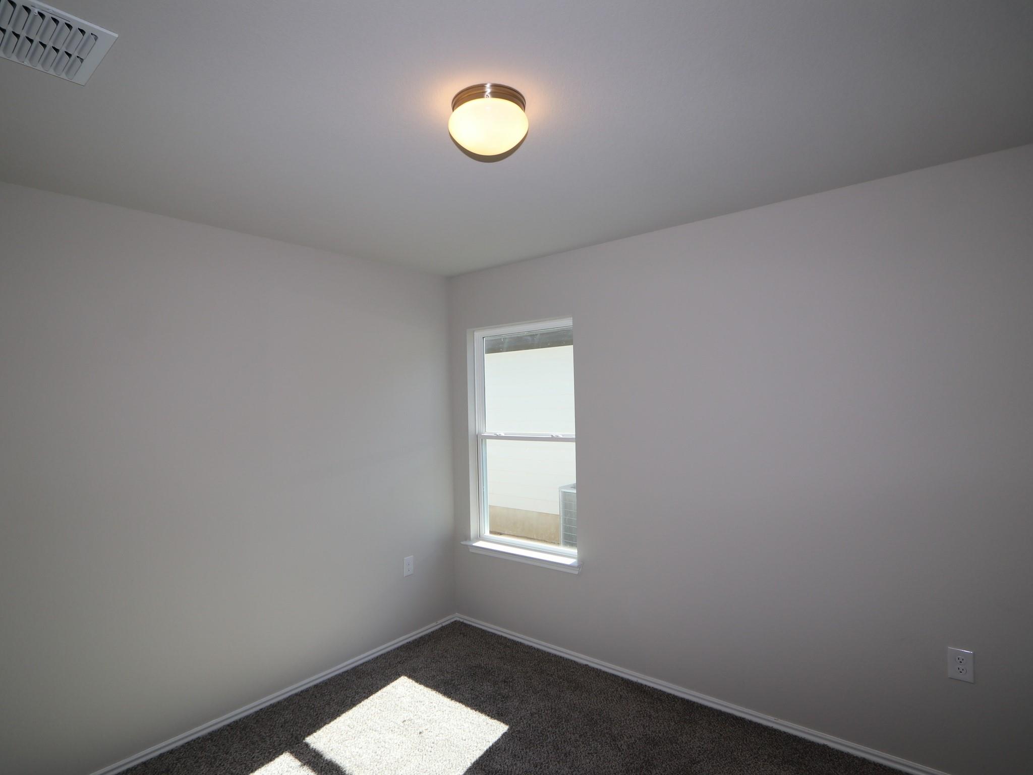 9207 Furman Dr, Austin, TX 78747