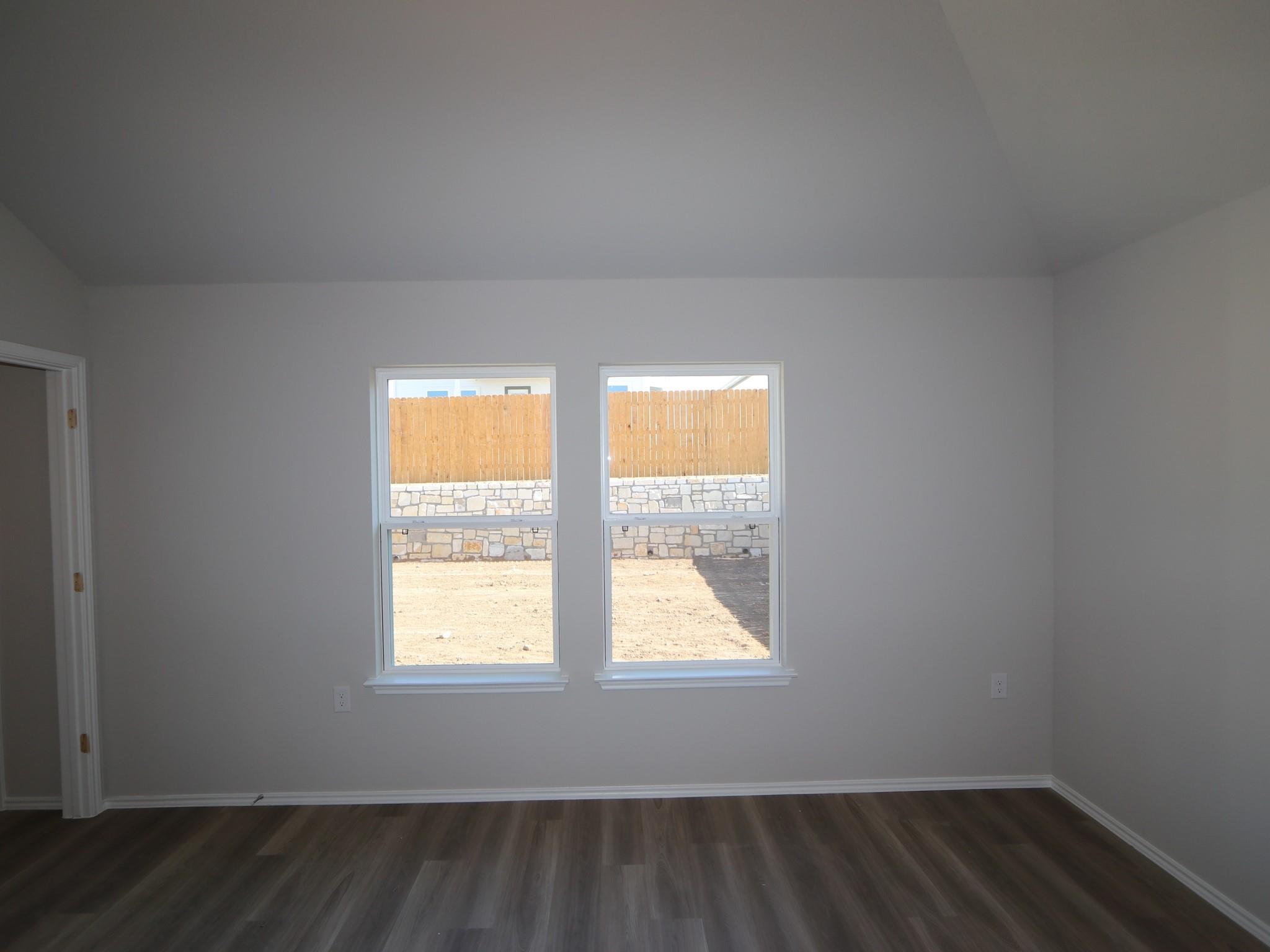 9207 Furman Dr, Austin, TX 78747