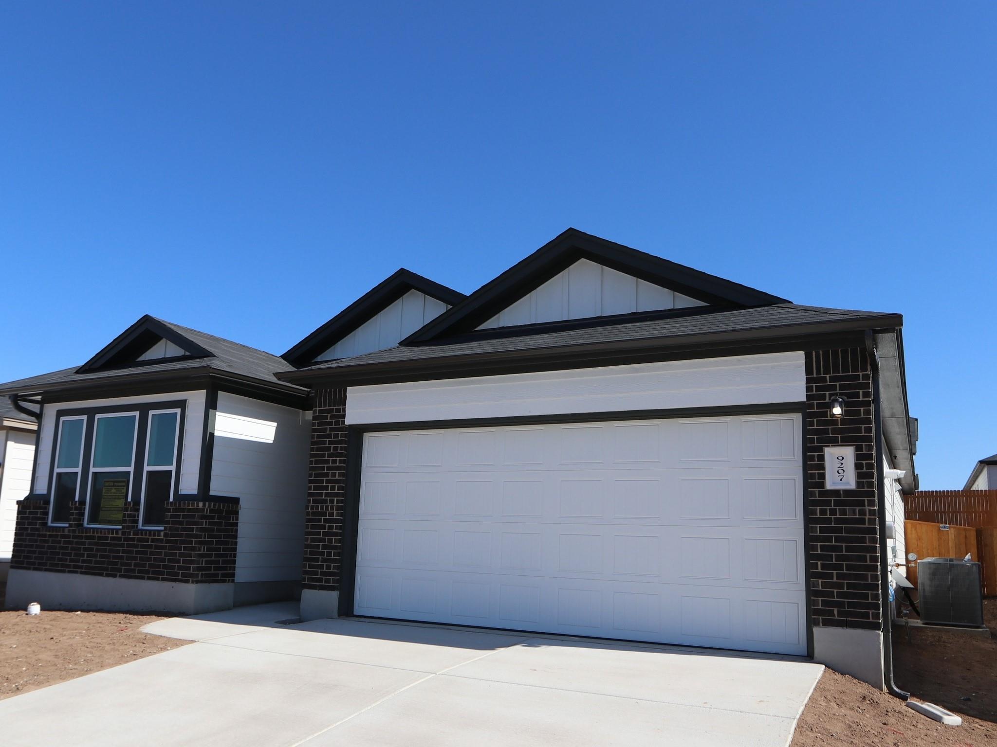 9207 Furman Dr, Austin, TX 78747