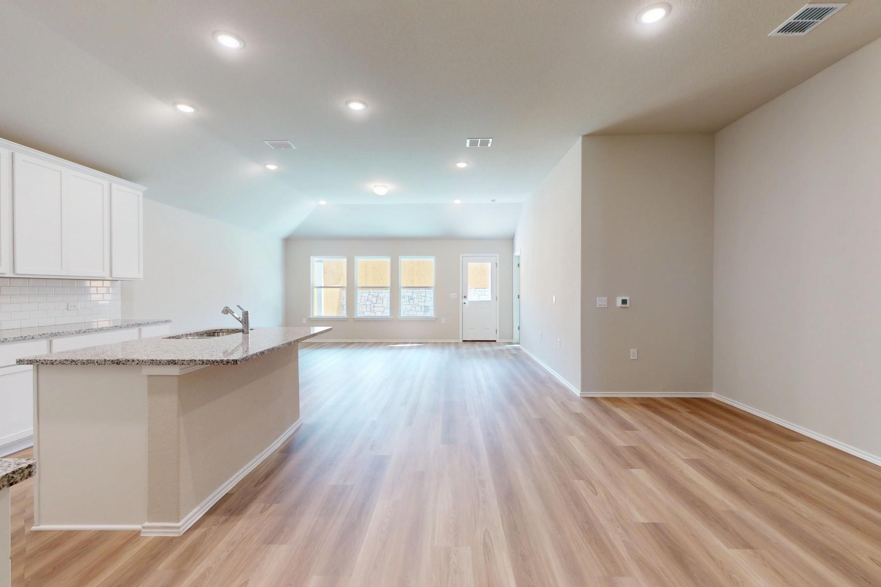 9207 Furman Dr, Austin, TX 78747