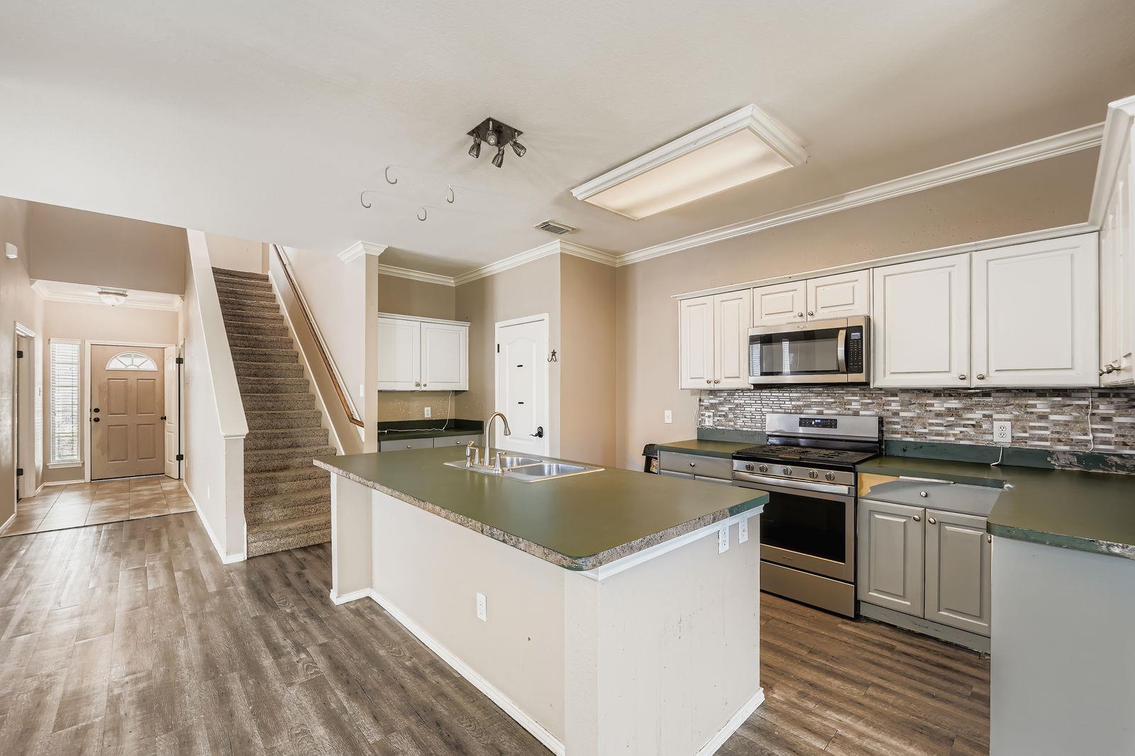 1411 Encino Dr, Leander, TX 78641