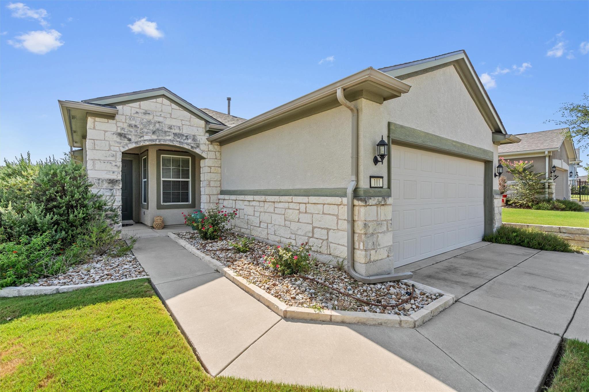 101 Alamosa Creek Ln, Georgetown, TX 78633