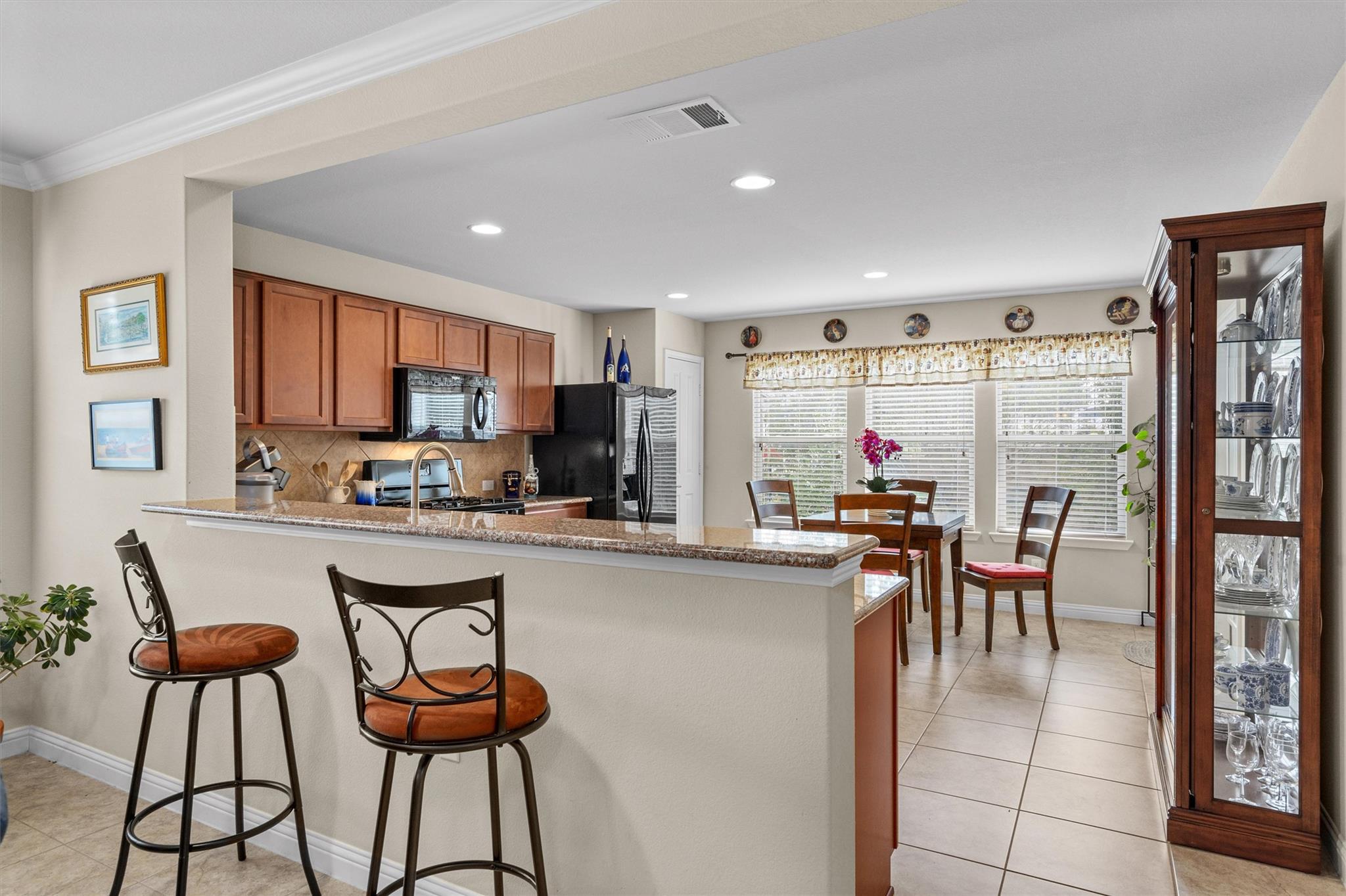 101 Alamosa Creek Ln, Georgetown, TX 78633