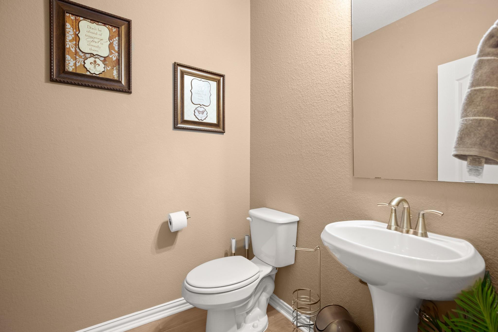 321 Jefferson Dr, Kyle, TX 78640