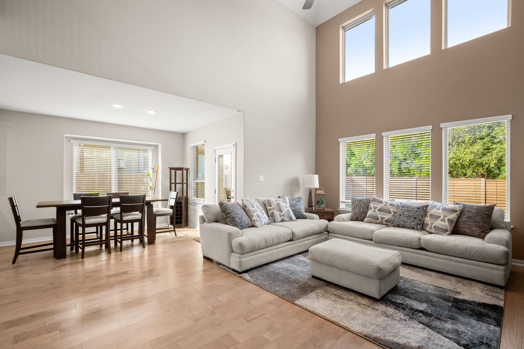 321 Jefferson Dr, Kyle, TX 78640