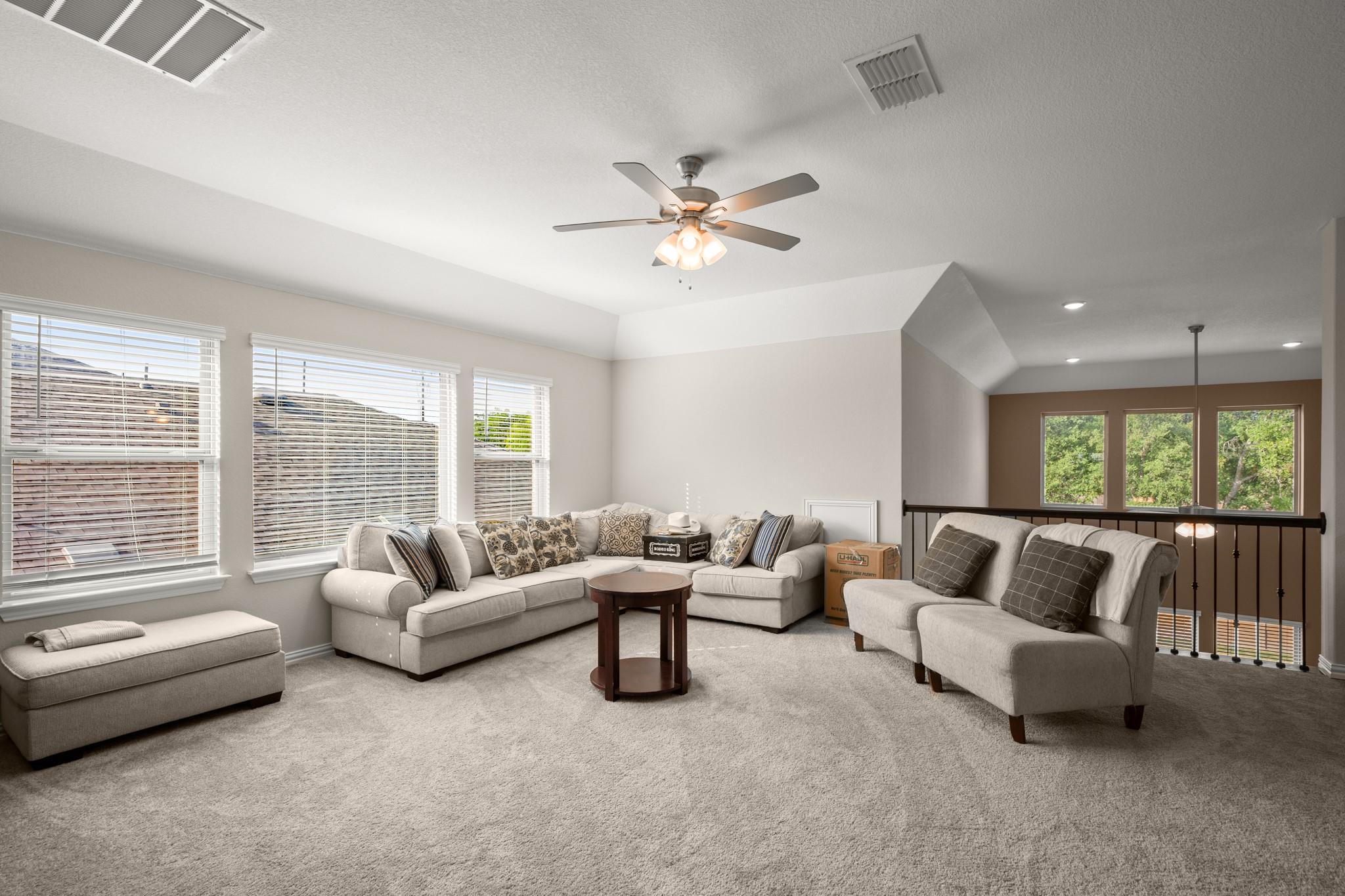 321 Jefferson Dr, Kyle, TX 78640