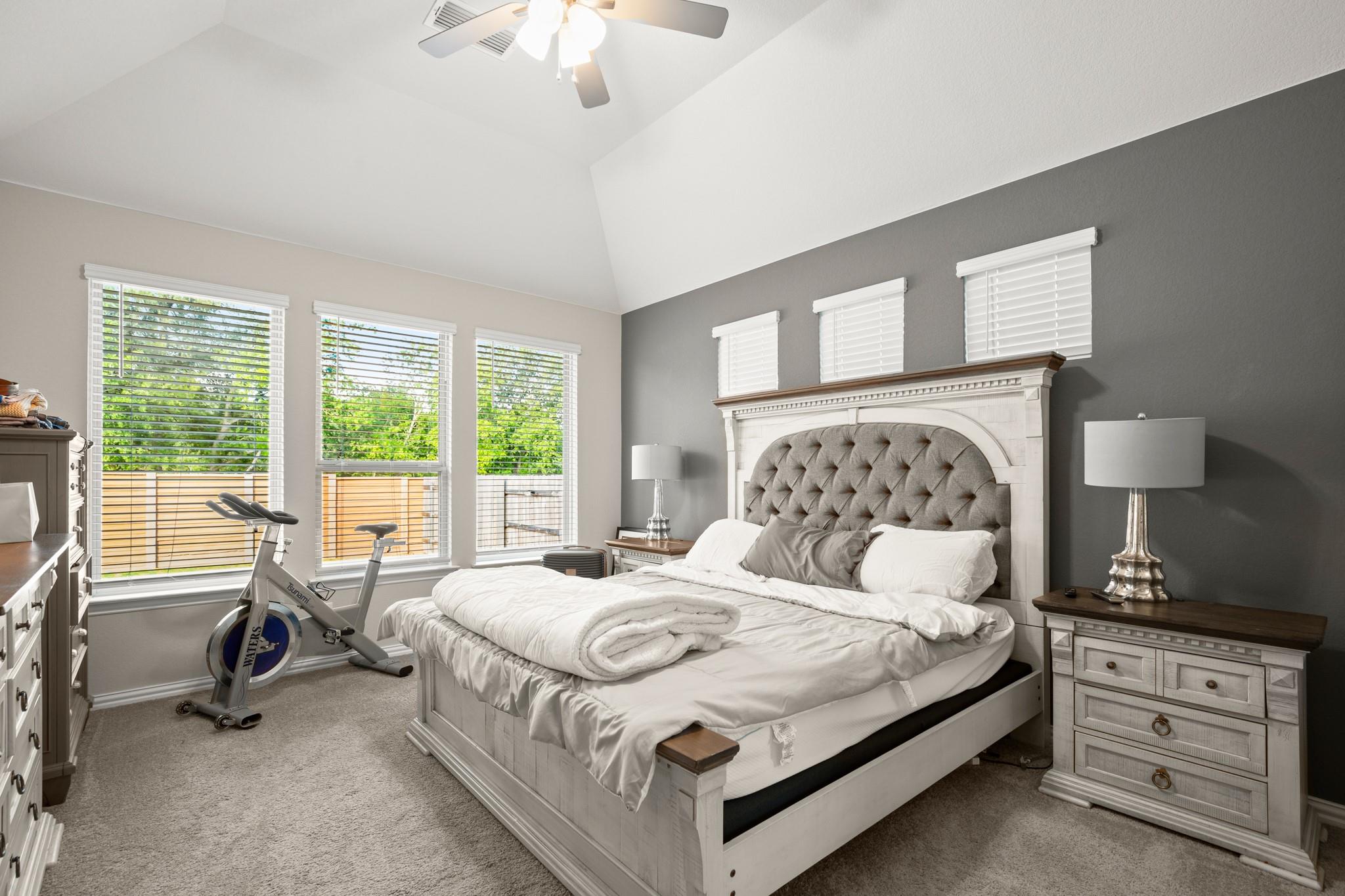 321 Jefferson Dr, Kyle, TX 78640