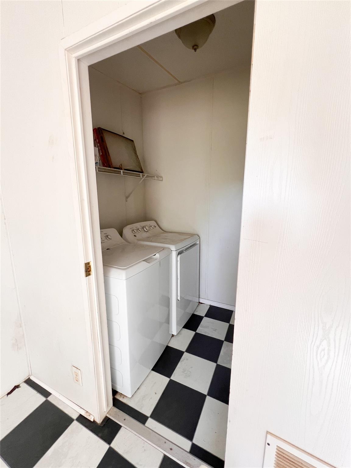 3185 Old Colony Line Rd, Lockhart, TX 78644