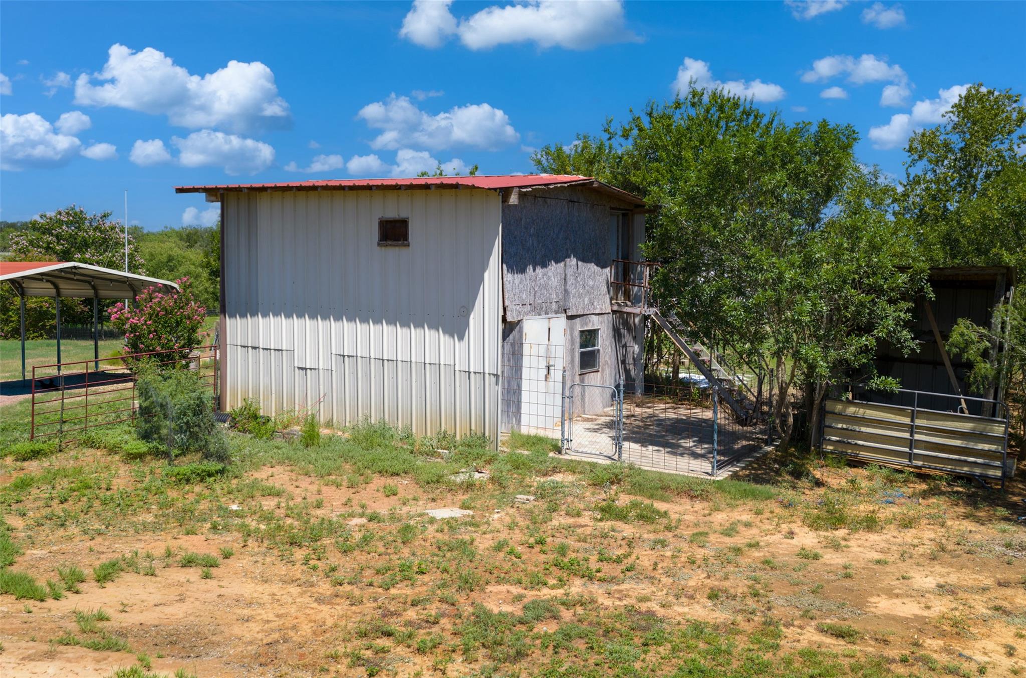 3185 Old Colony Line Rd, Lockhart, TX 78644