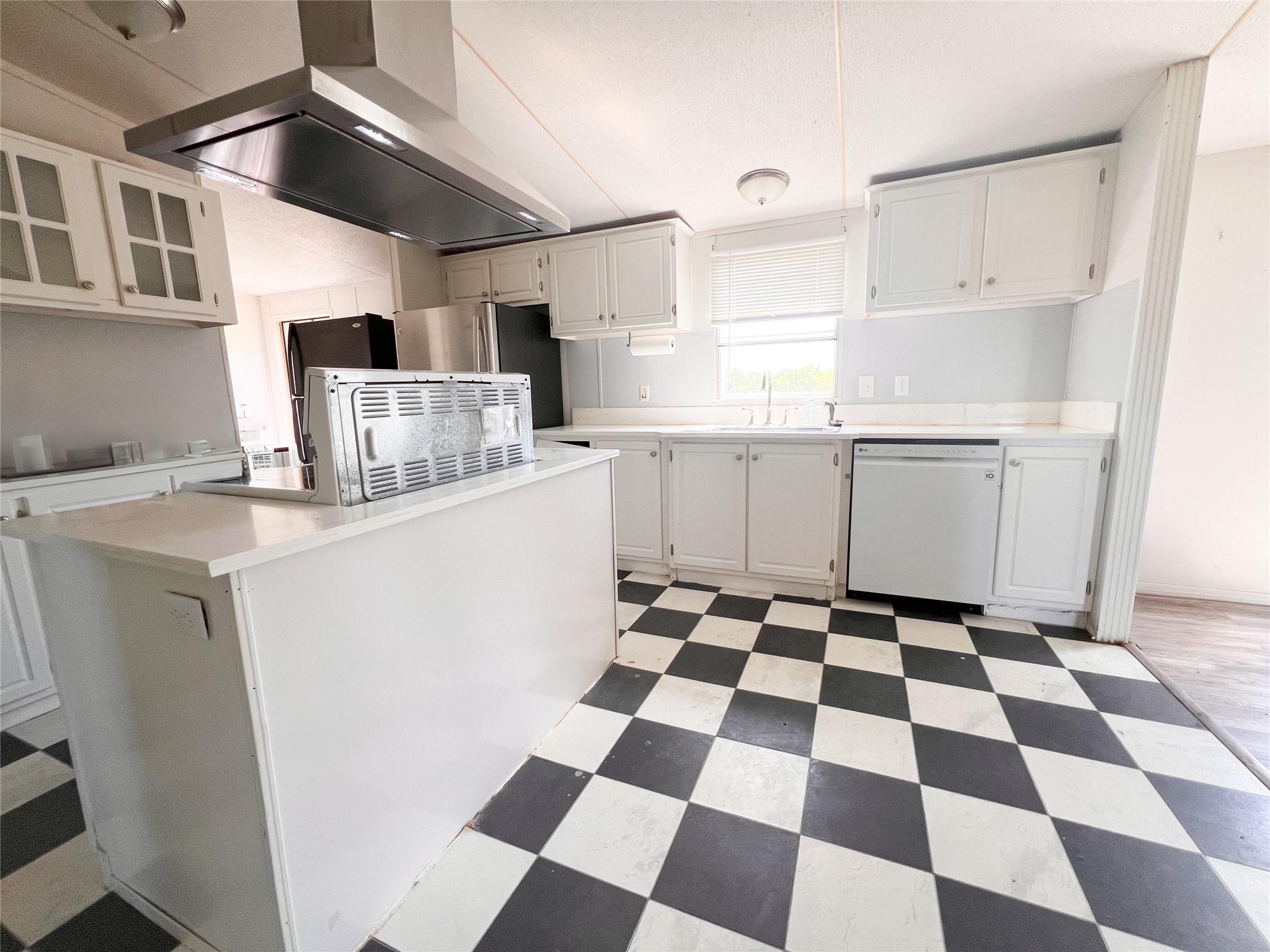 3185 Old Colony Line Rd, Lockhart, TX 78644