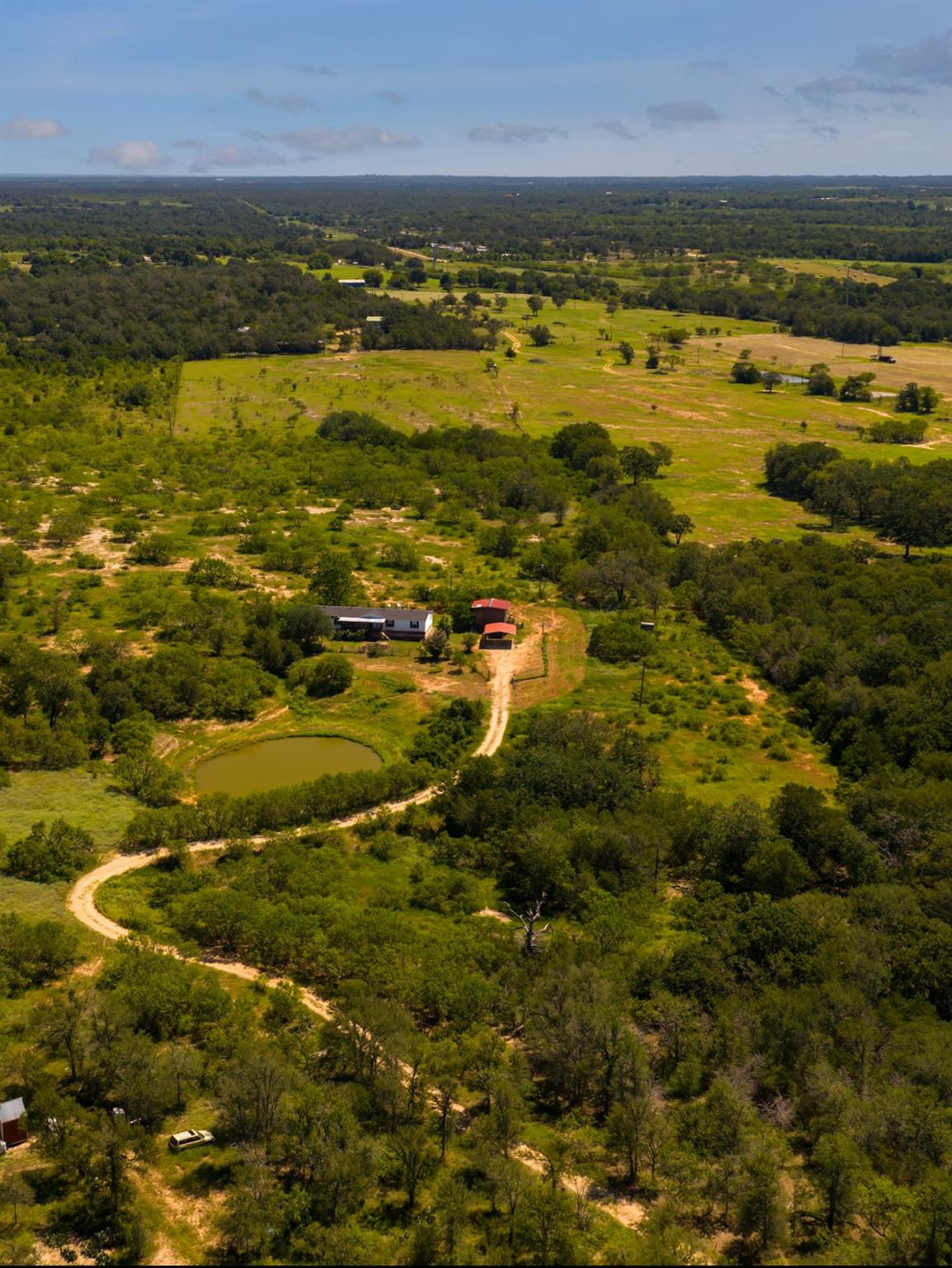 3185 Old Colony Line Rd, Lockhart, TX 78644