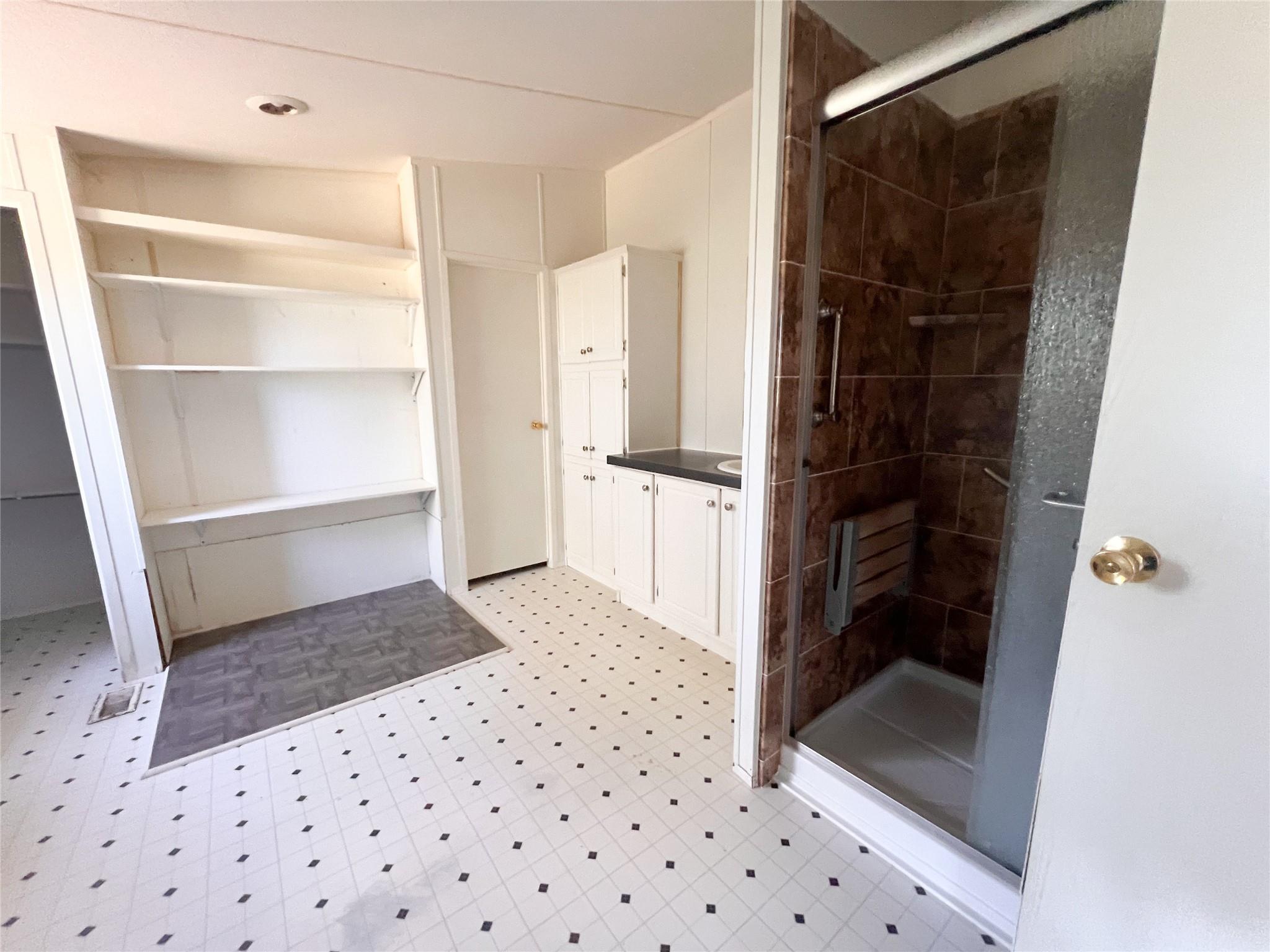 3185 Old Colony Line Rd, Lockhart, TX 78644