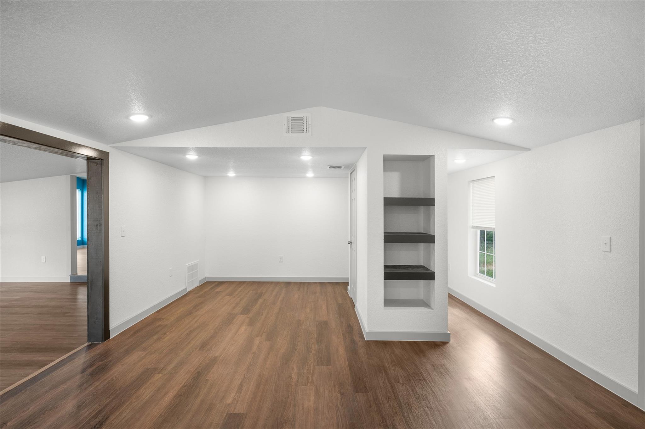 962 SH 304, Bastrop, TX 78602