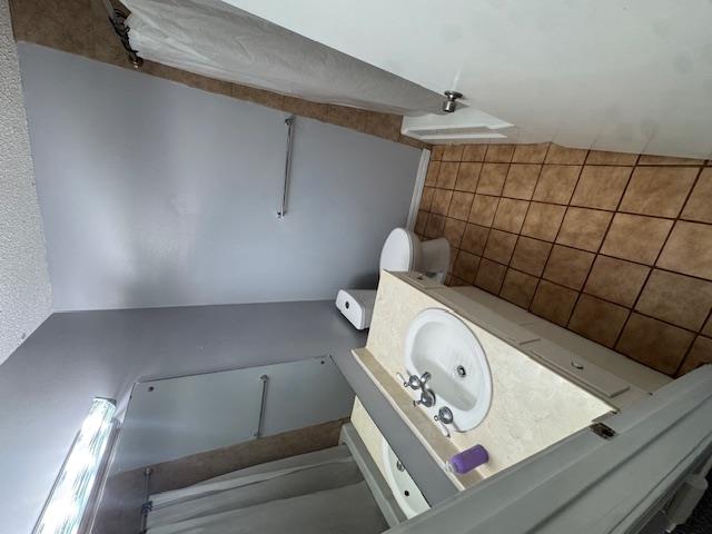 8908 Viking Dr, Austin, TX 78758