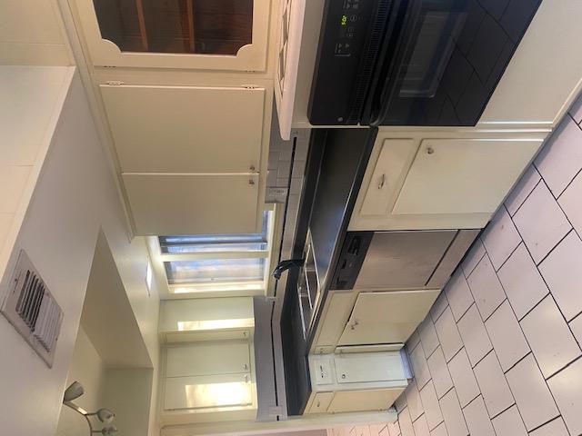 8908 Viking Dr, Austin, TX 78758