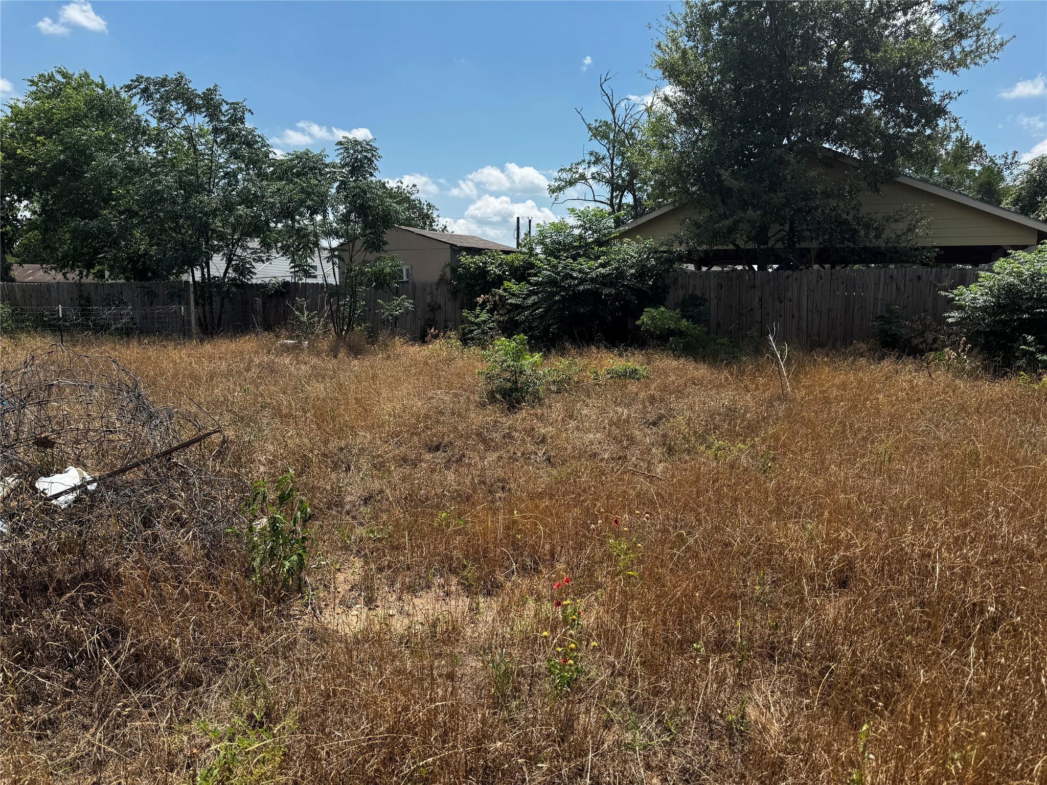 165 W Clearview Cemetery Rd, Bastrop, TX 78602