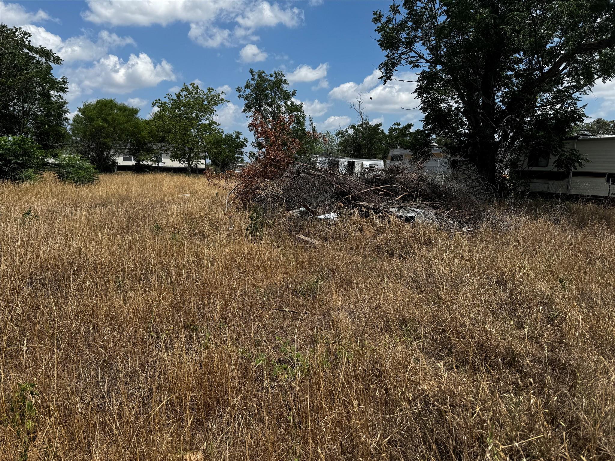 165 W Clearview Cemetery Rd, Bastrop, TX 78602