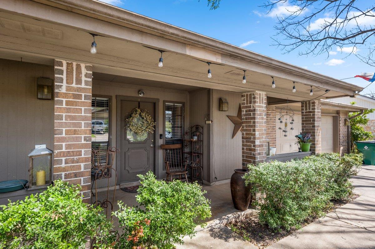 1304 Gatlinburg Dr, Pflugerville, TX 78660