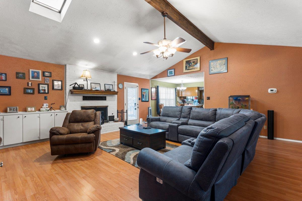 1304 Gatlinburg Dr, Pflugerville, TX 78660