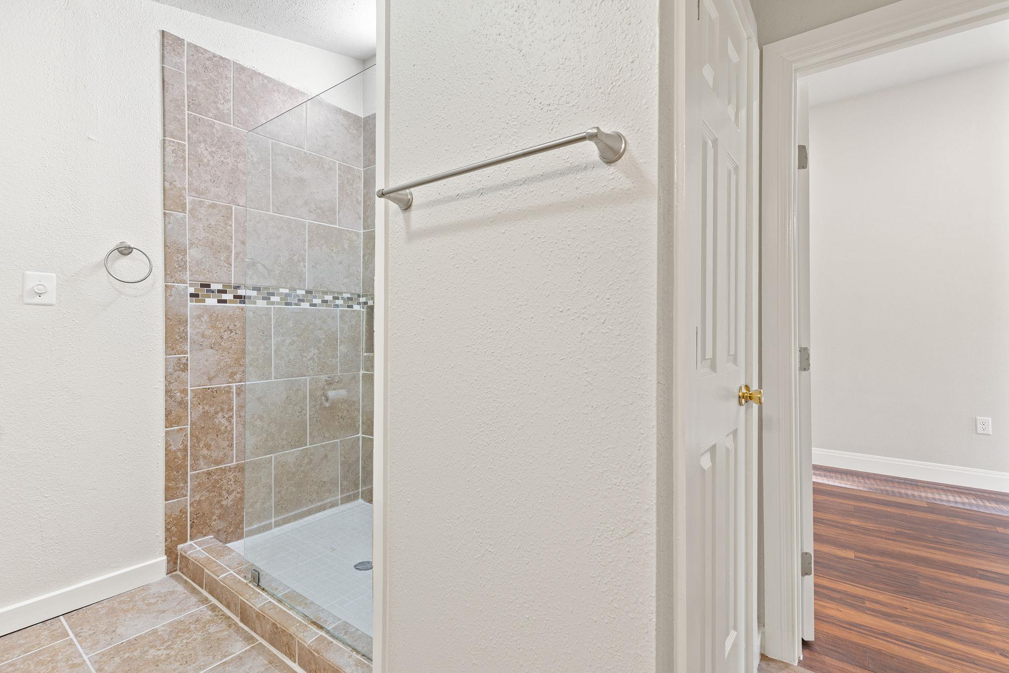 704 Ridgmar Rd, Leander, TX 78641