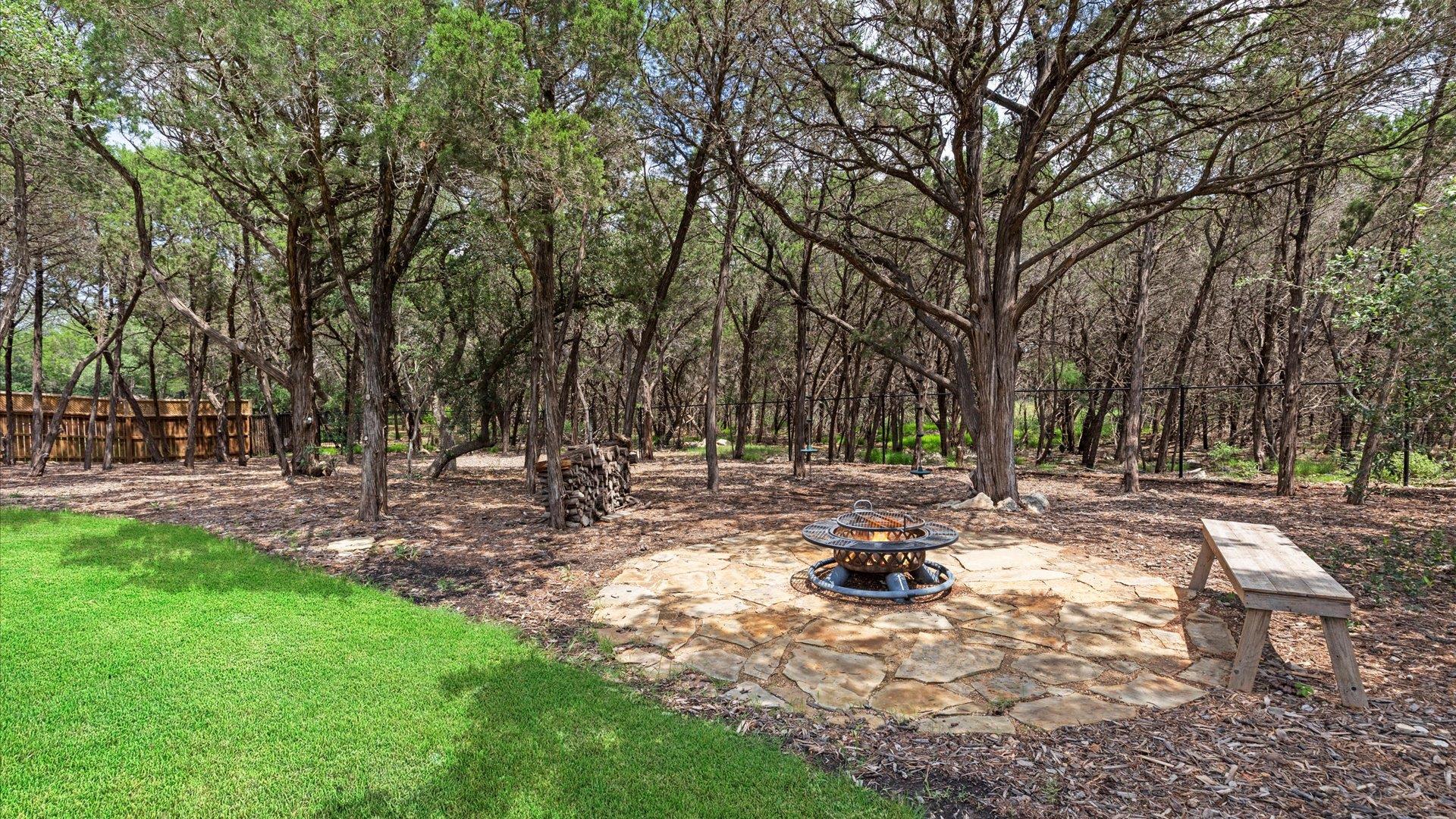 2382 Geneseo Oaks, New Braunfels, TX 78132