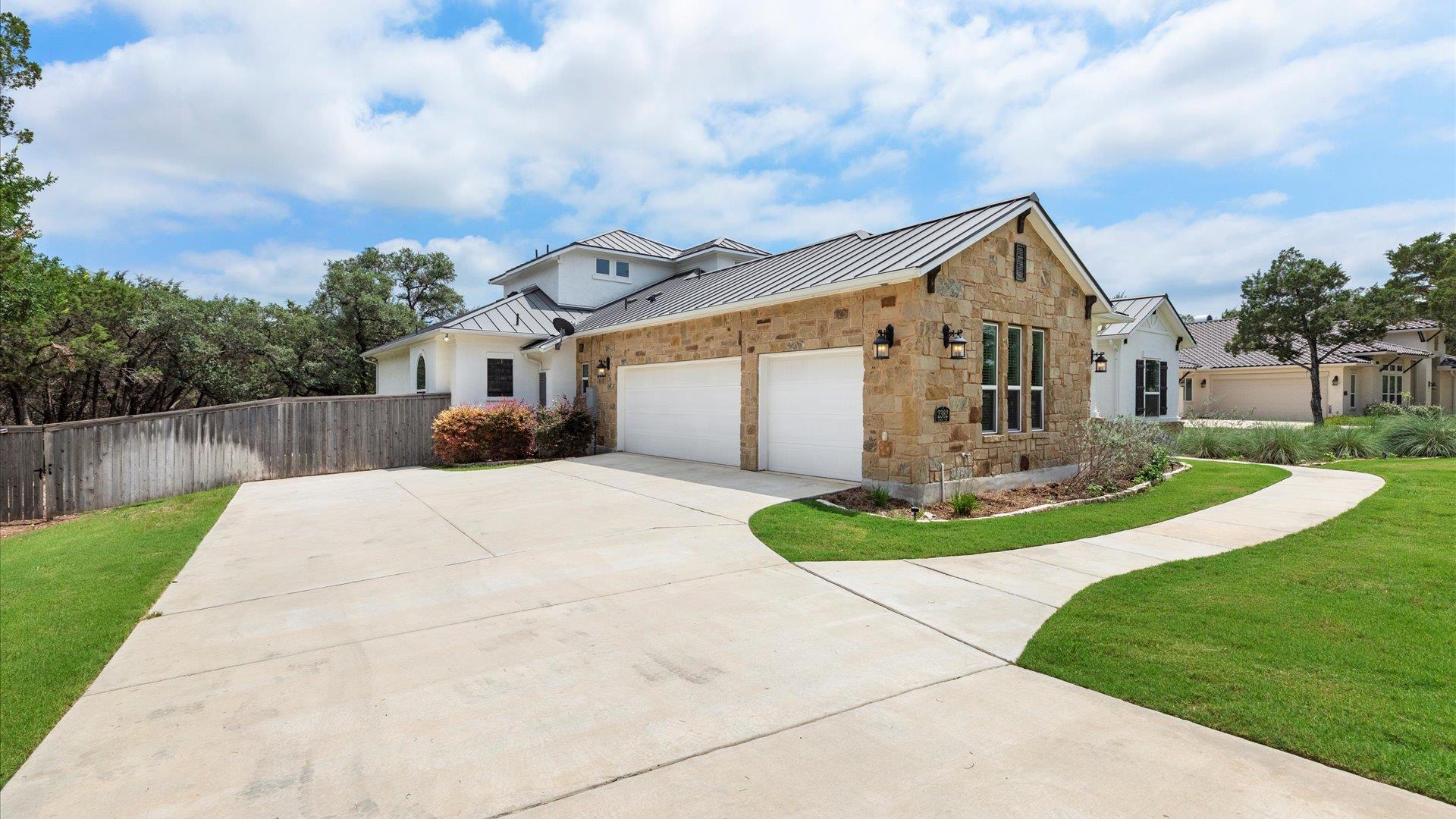 2382 Geneseo Oaks, New Braunfels, TX 78132
