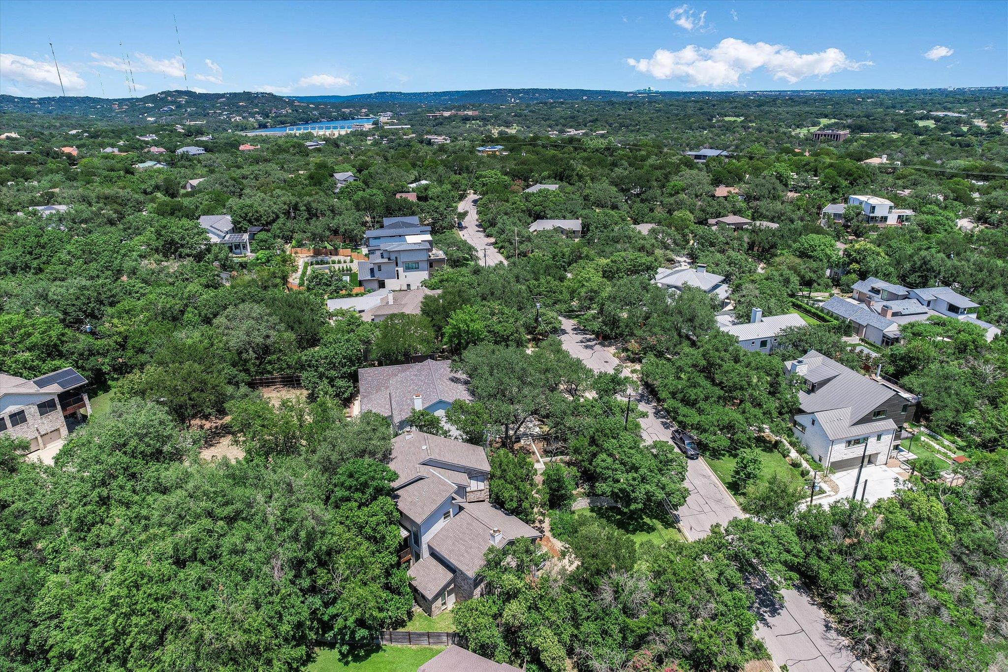 200 Ashworth Dr, Austin, TX 78746