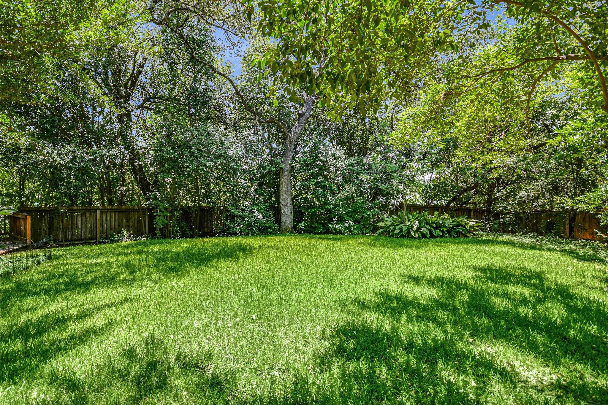 200 Ashworth Dr, Austin, TX 78746