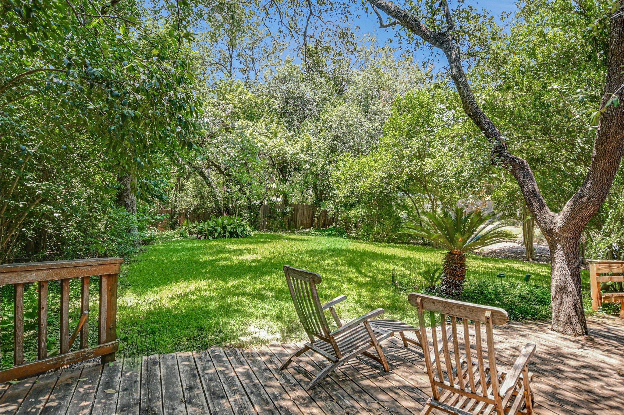 200 Ashworth Dr, Austin, TX 78746