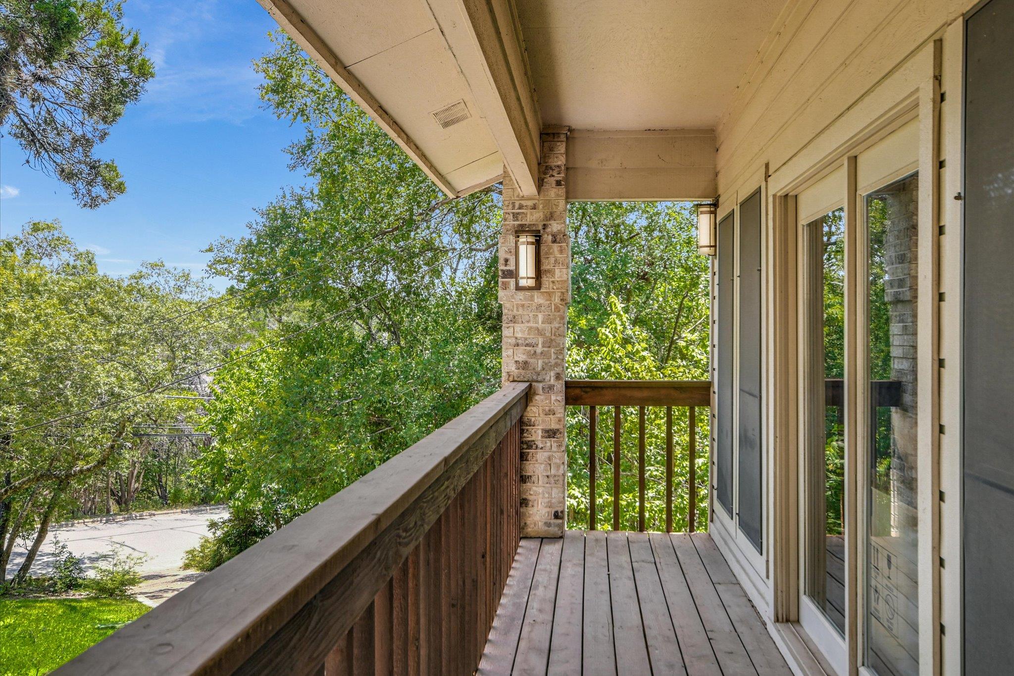 200 Ashworth Dr, Austin, TX 78746