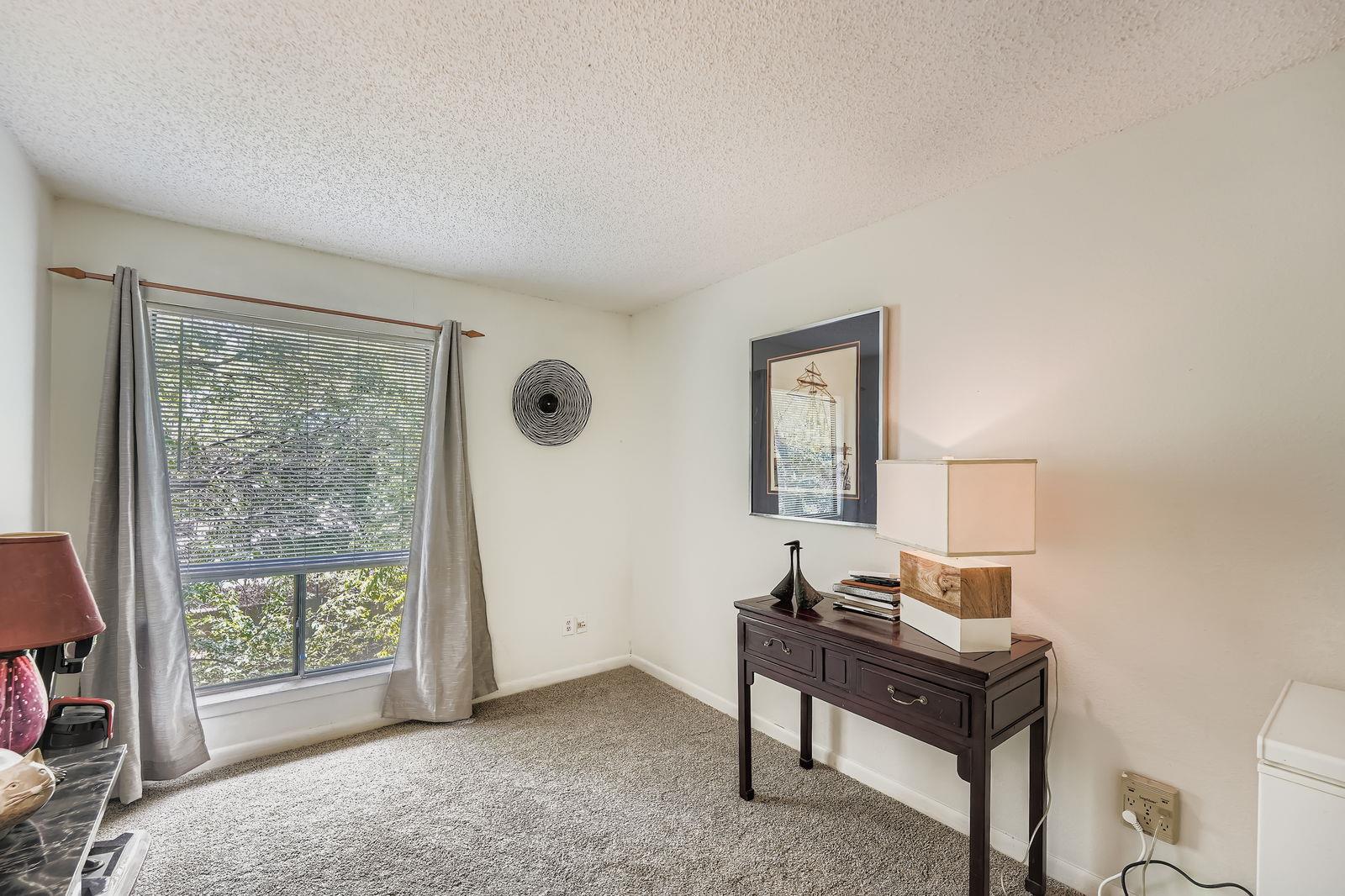 1705 Crossing Pl # A109, Austin, TX 78741