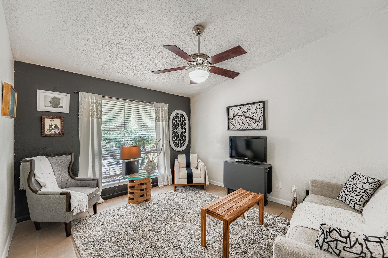 1705 Crossing Pl # A109, Austin, TX 78741