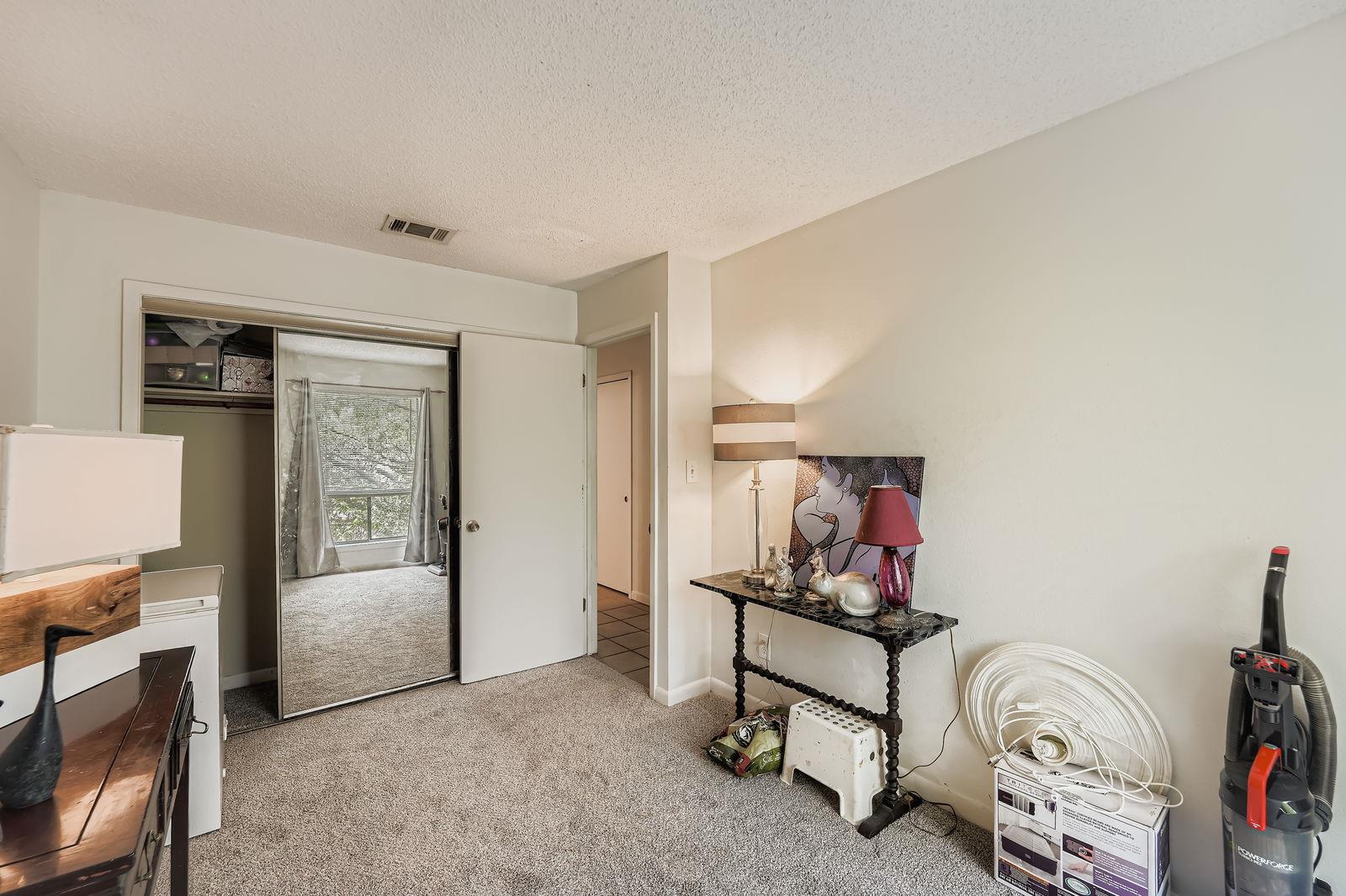 1705 Crossing Pl # A109, Austin, TX 78741